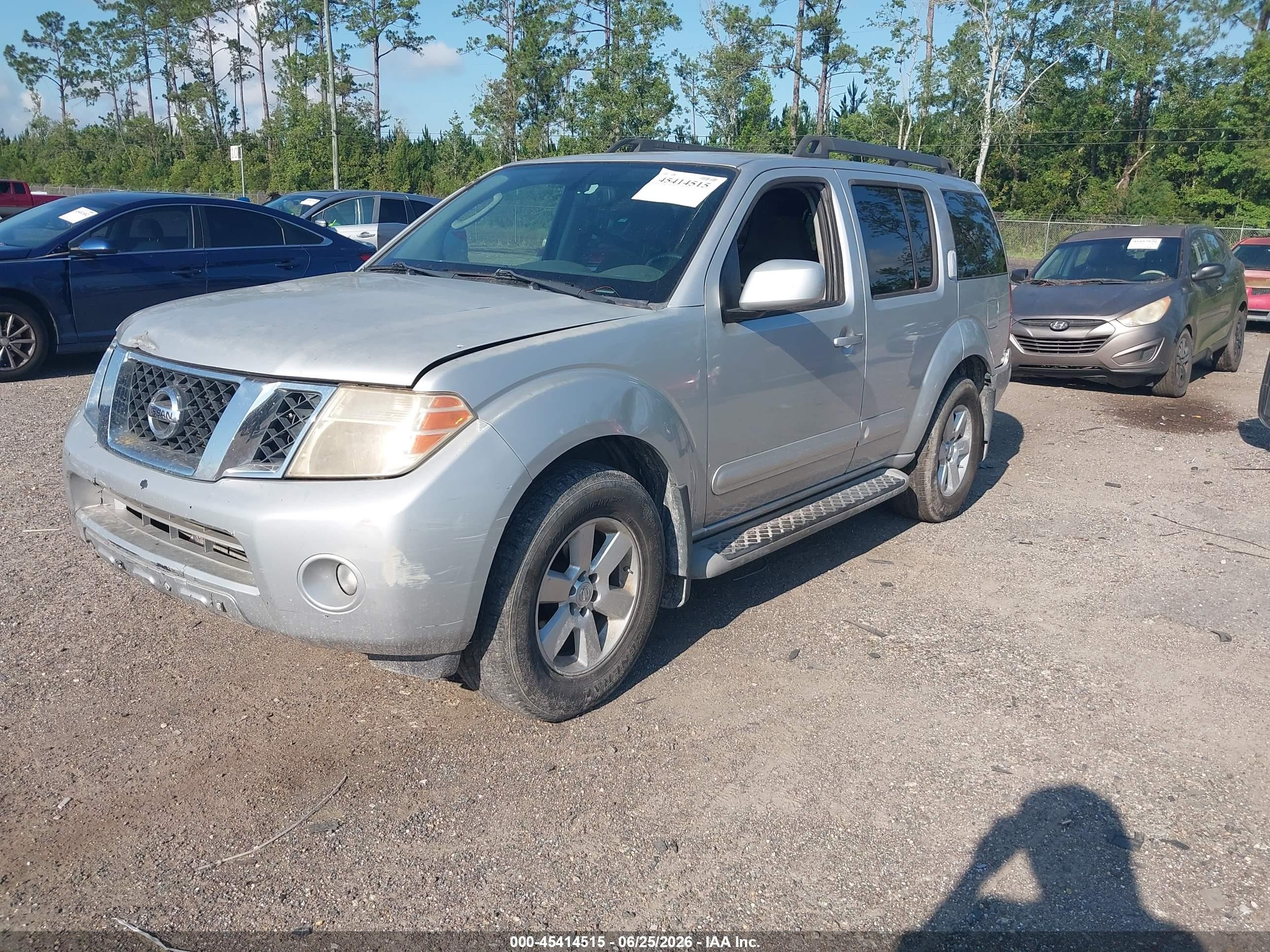 2012 Nissan Pathfinder Sv Серебряный vin: 5N1AR1NN6CC620984