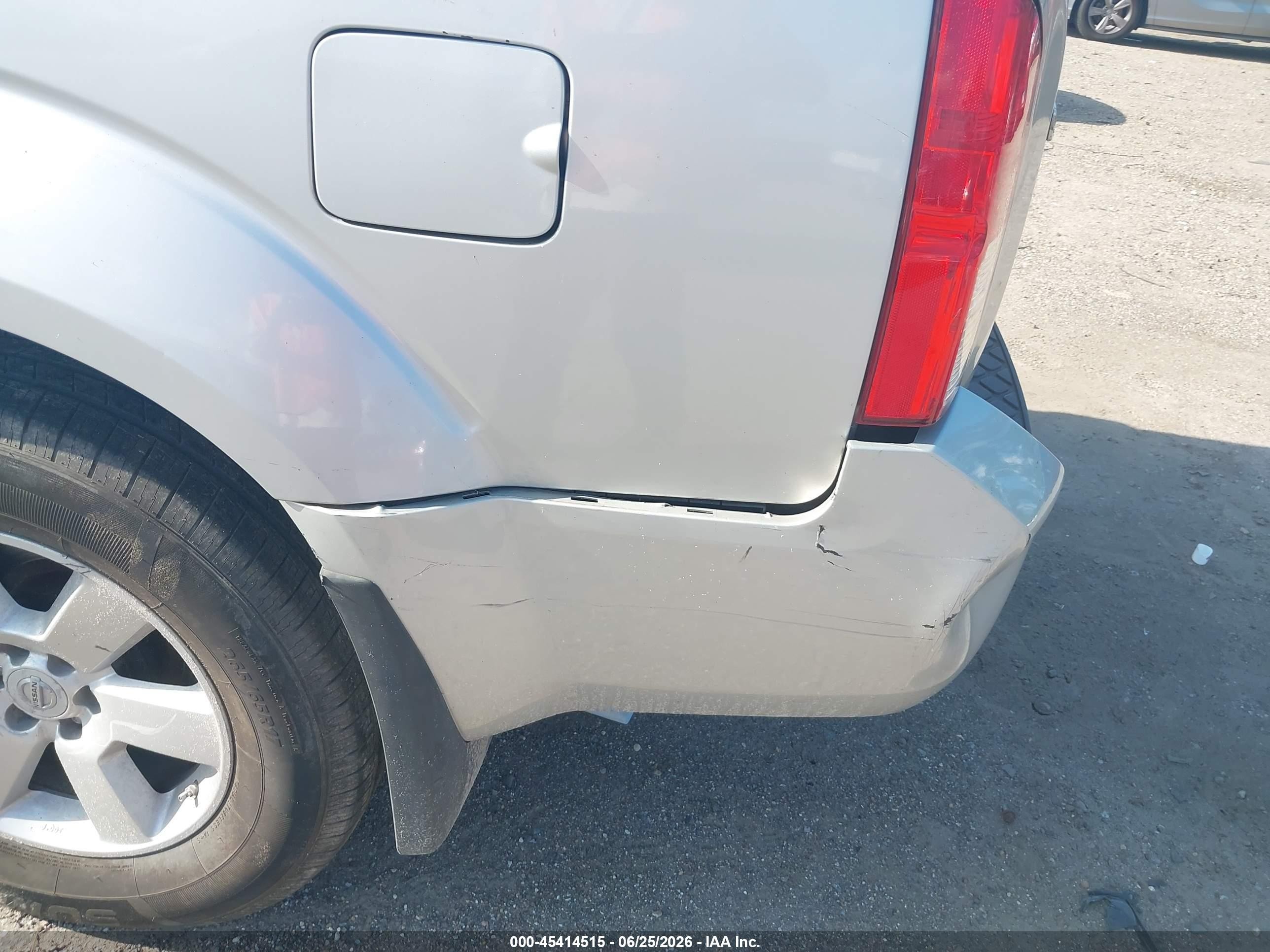 2012 Nissan Pathfinder Sv Серебряный vin: 5N1AR1NN6CC620984