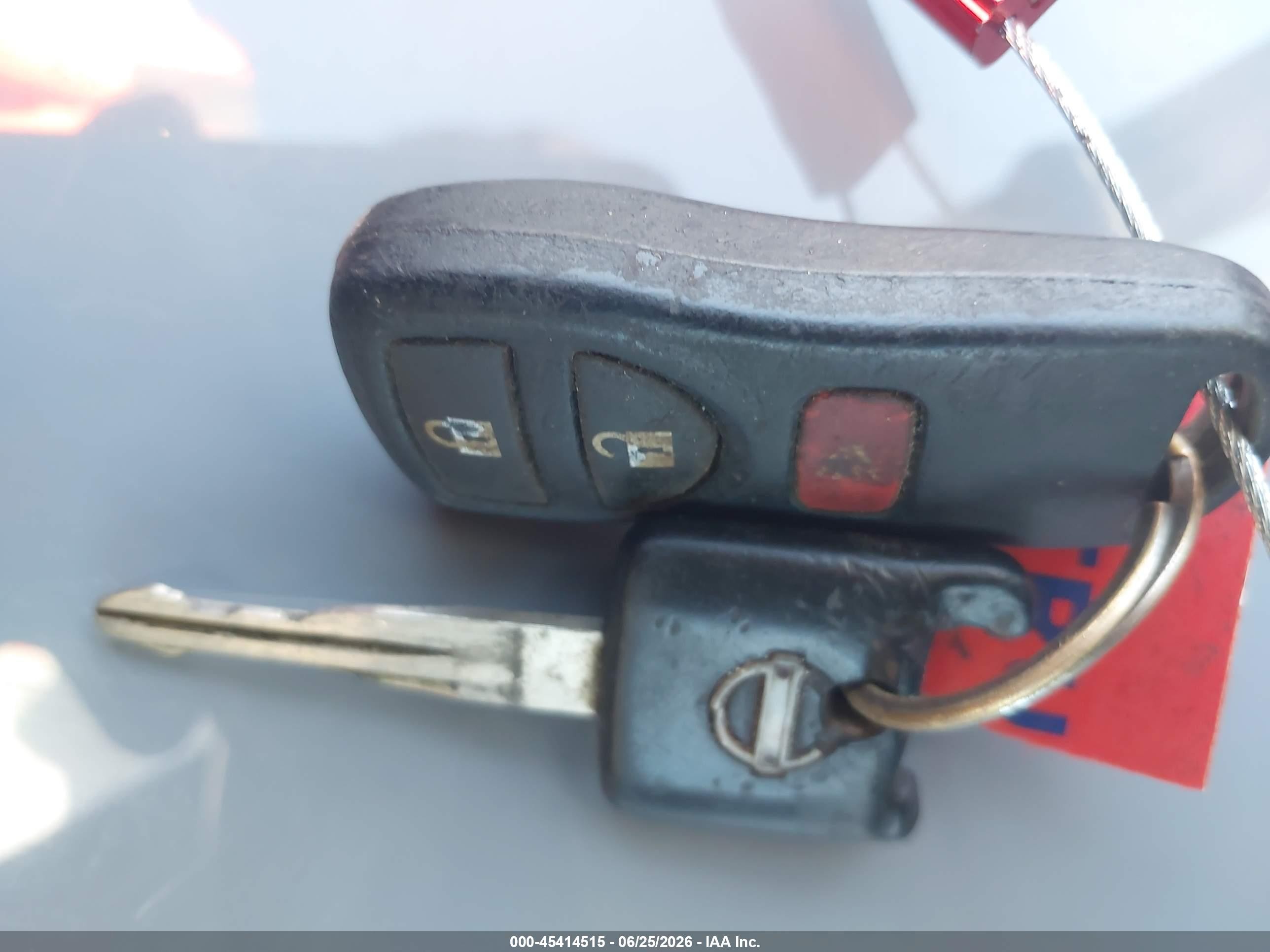 2012 Nissan Pathfinder Sv Серебряный vin: 5N1AR1NN6CC620984