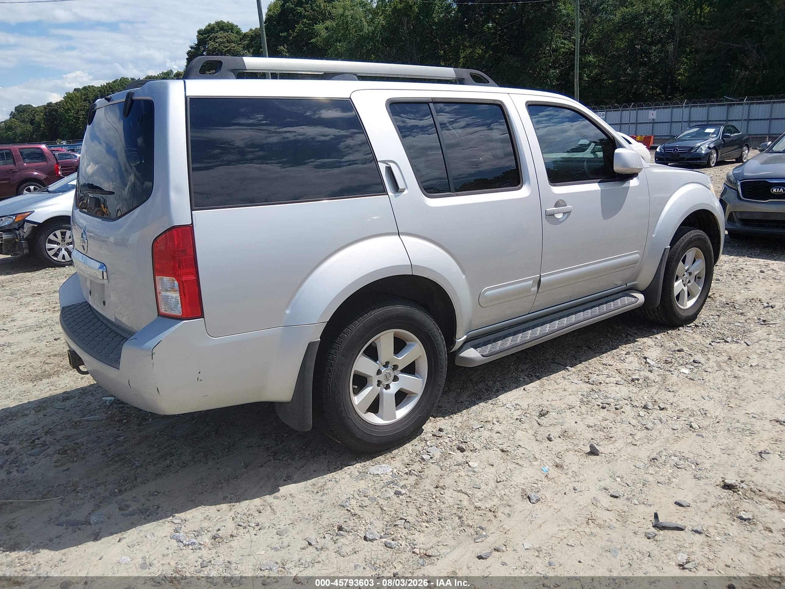 2012 Nissan Pathfinder Sv Серебряный vin: 5N1AR1NN6CC634934