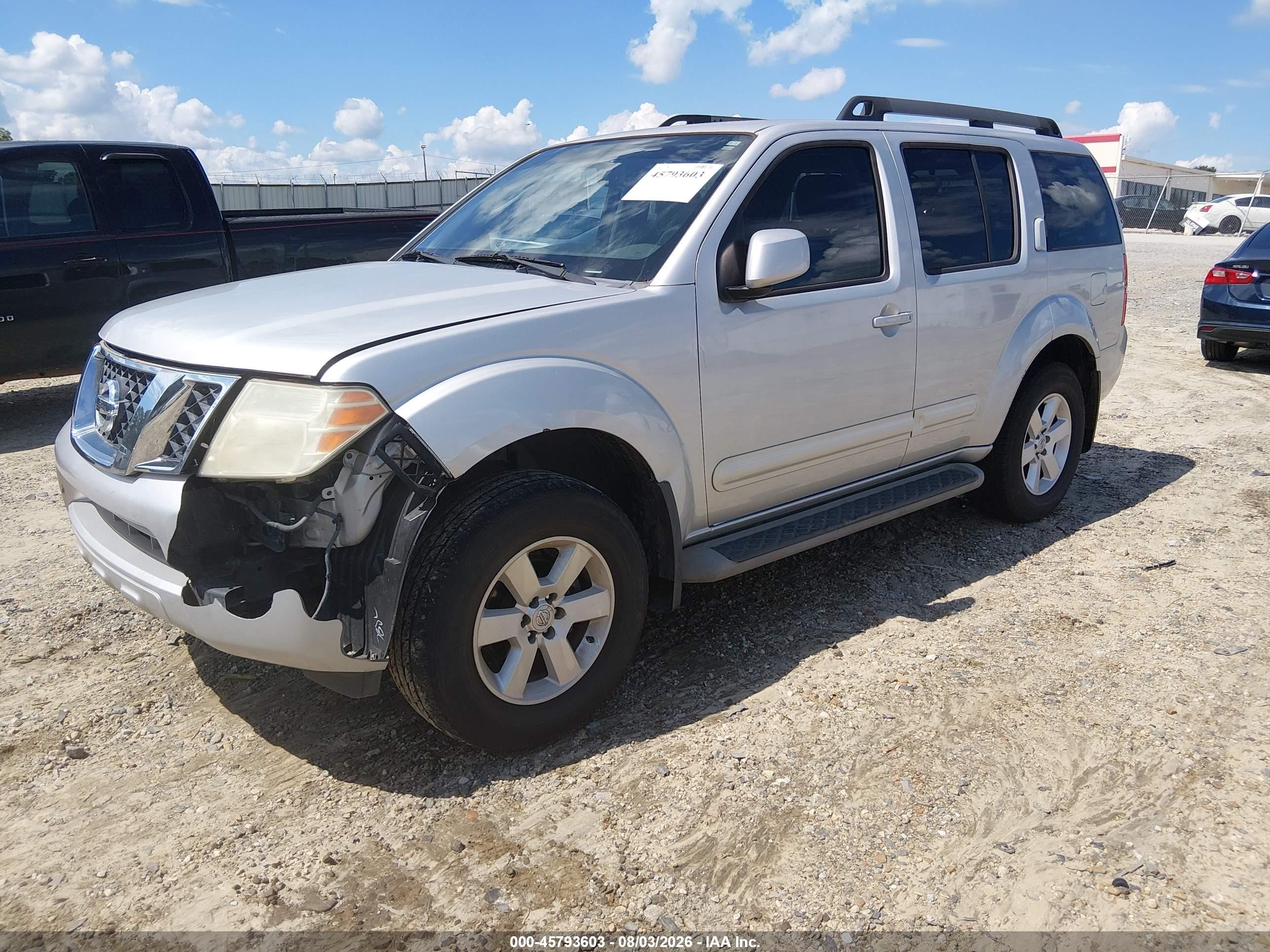 2012 Nissan Pathfinder Sv Серебряный vin: 5N1AR1NN6CC634934