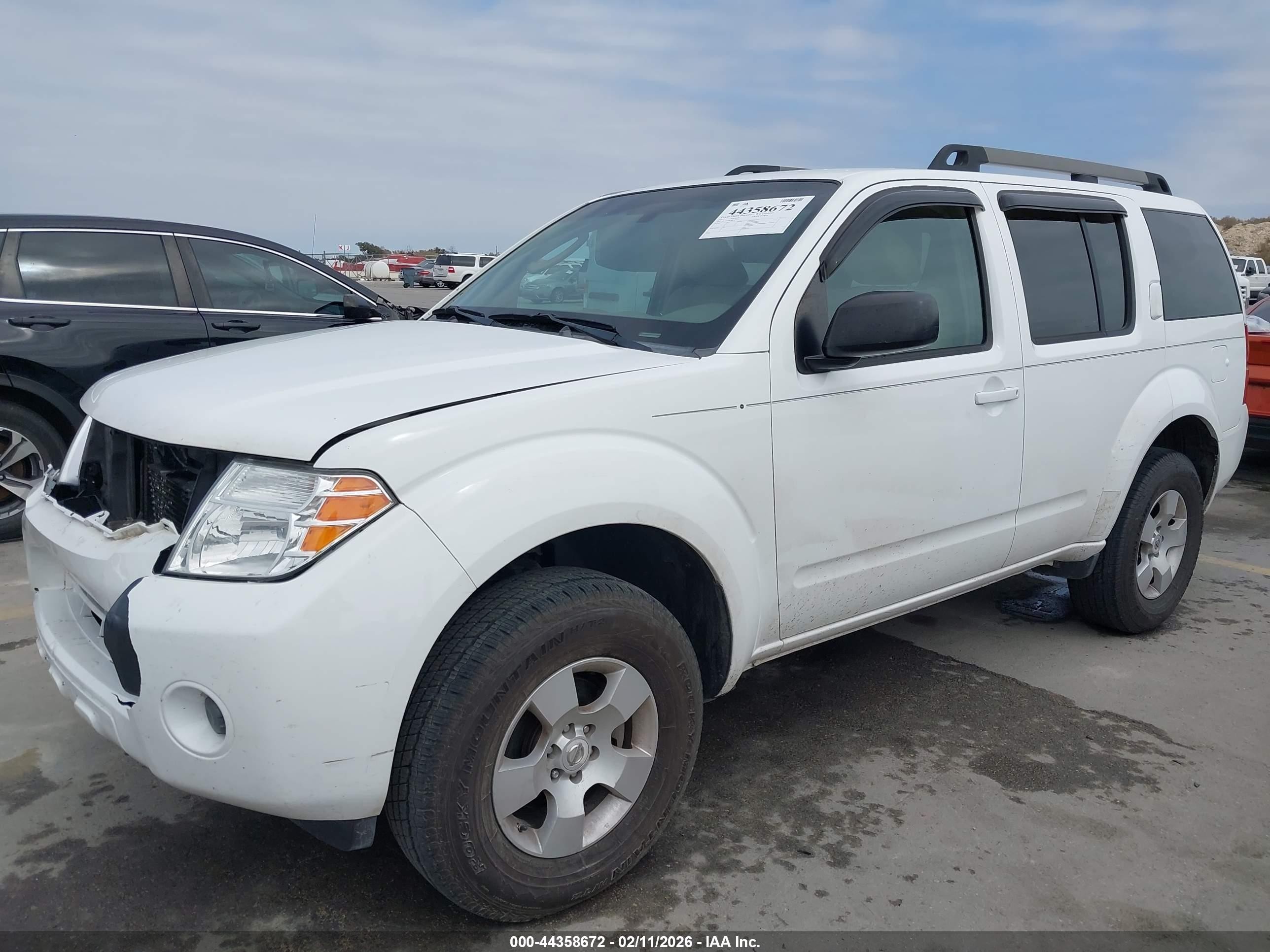 2011 Nissan Pathfinder S Белый vin: 5N1AR1NN7BC618613