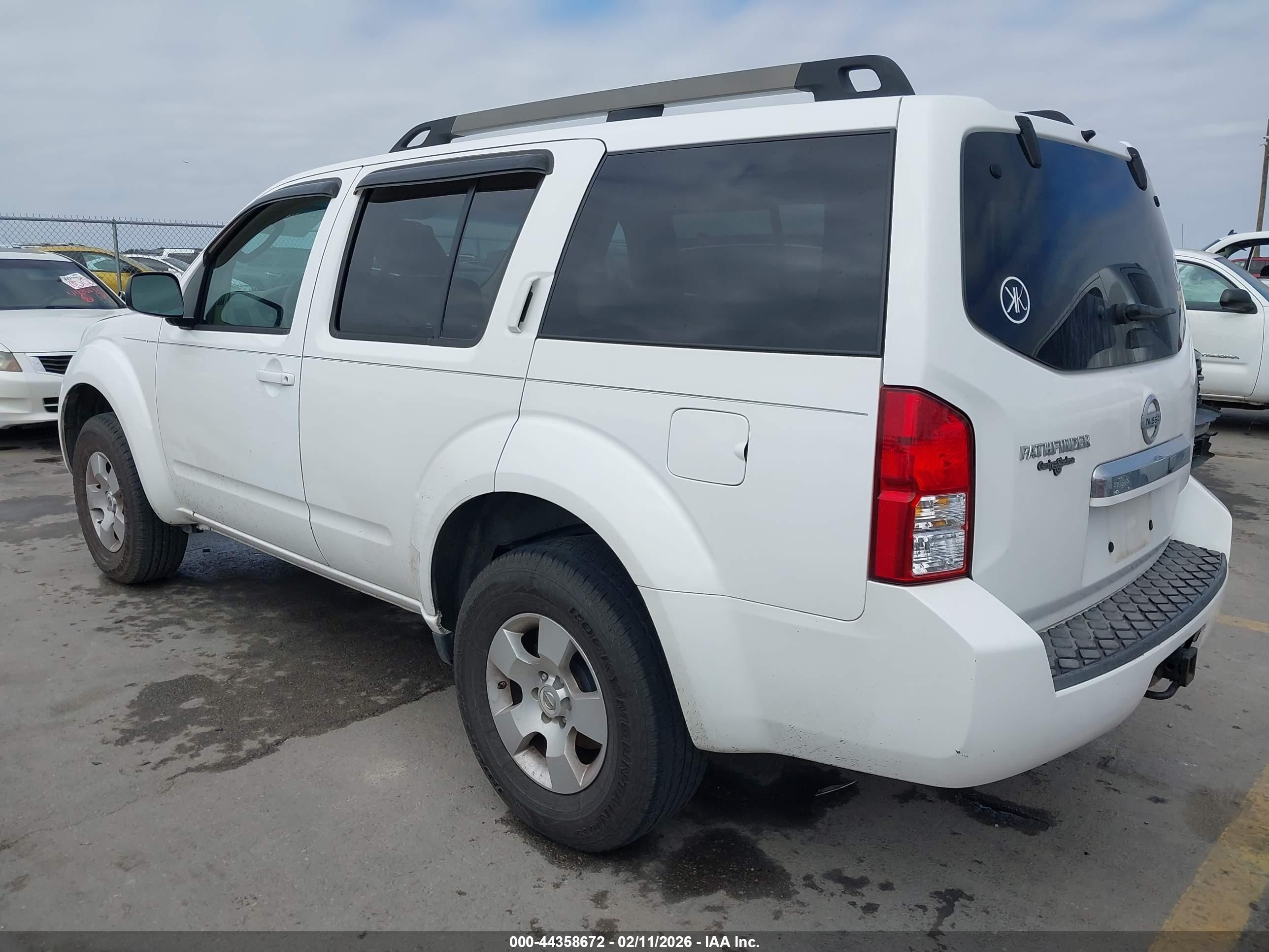 2011 Nissan Pathfinder S Белый vin: 5N1AR1NN7BC618613