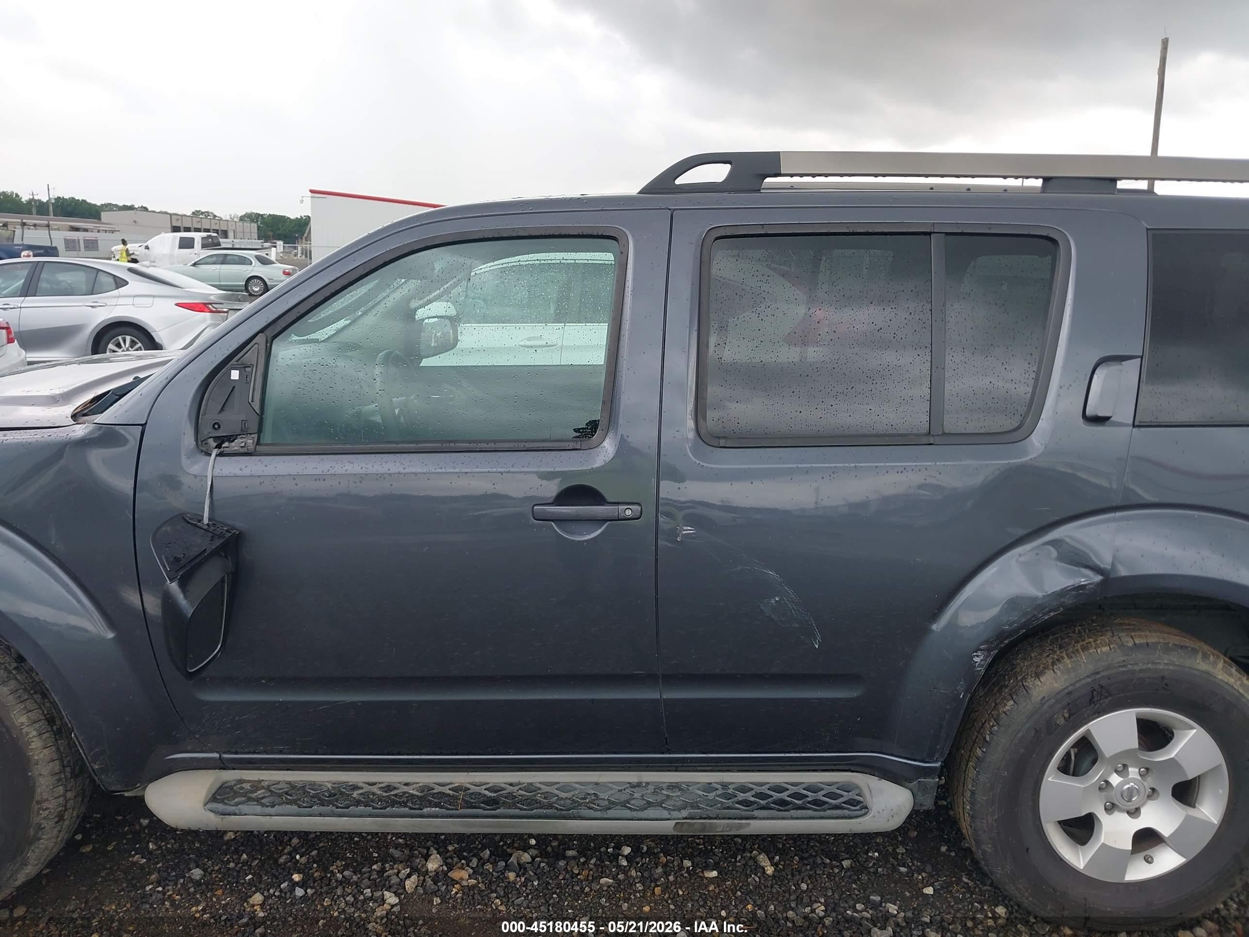 2011 Nissan Pathfinder S Gray vin: 5N1AR1NN7BC619860