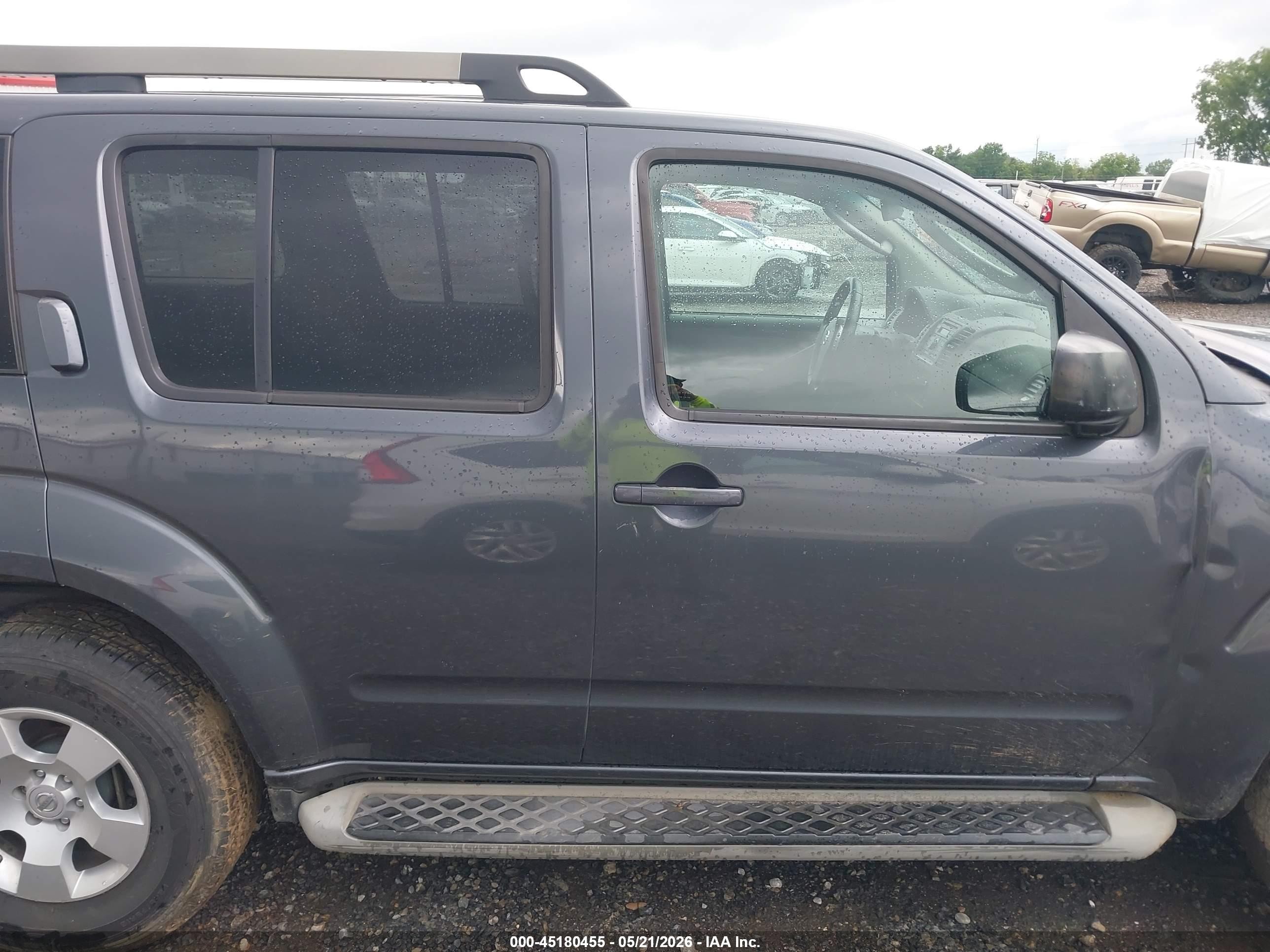 2011 Nissan Pathfinder S Gray vin: 5N1AR1NN7BC619860