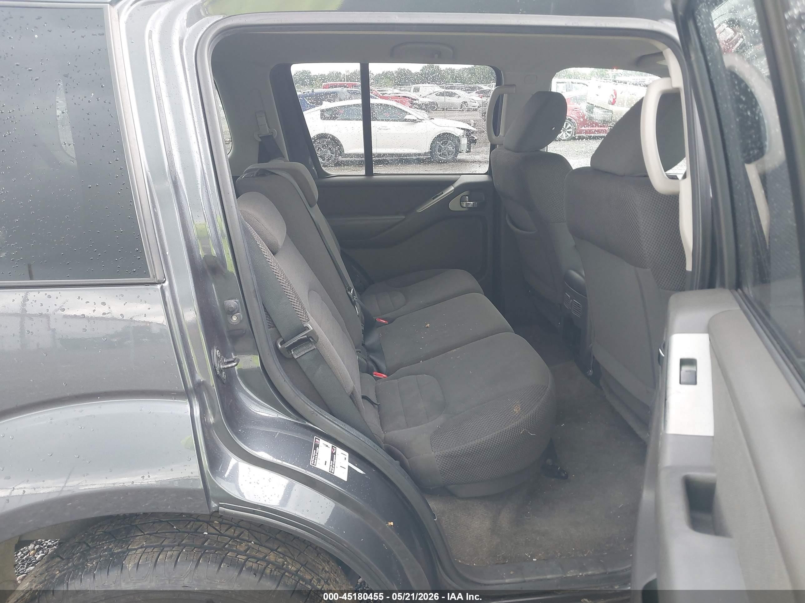 2011 Nissan Pathfinder S Gray vin: 5N1AR1NN7BC619860