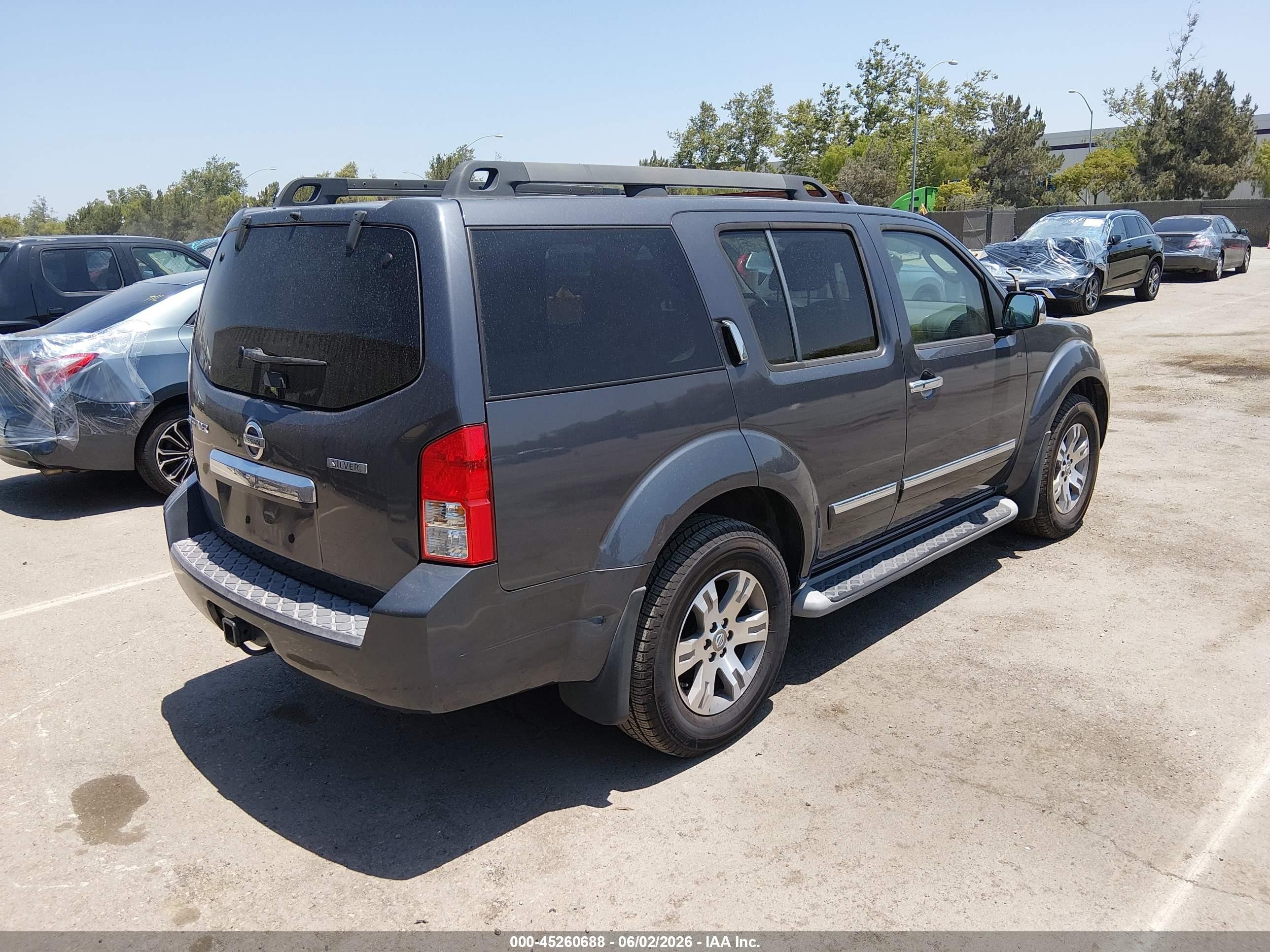 2012 Nissan Pathfinder Silver Gray vin: 5N1AR1NN7CC603398