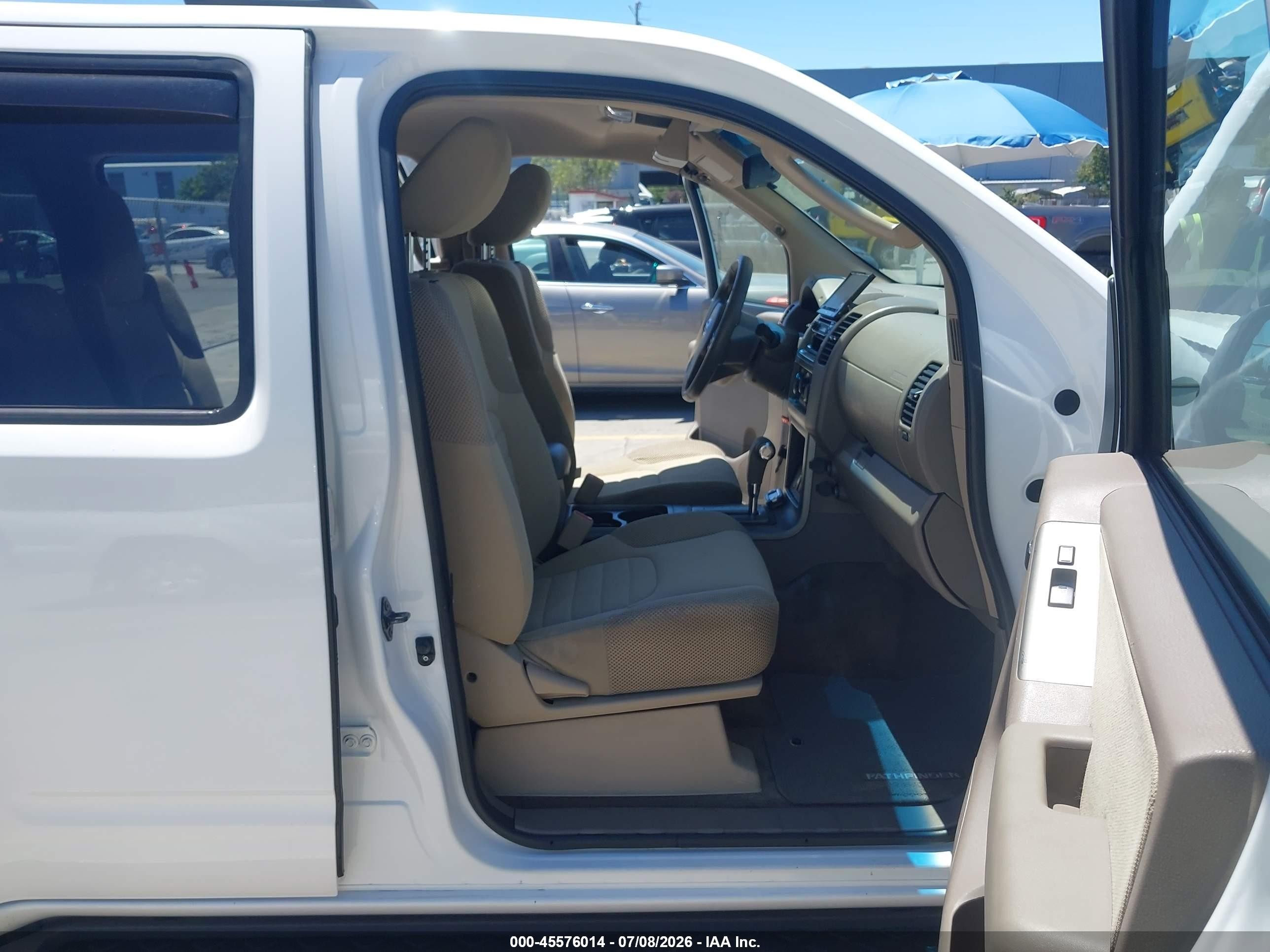 2012 Nissan Pathfinder S White vin: 5N1AR1NN7CC616183