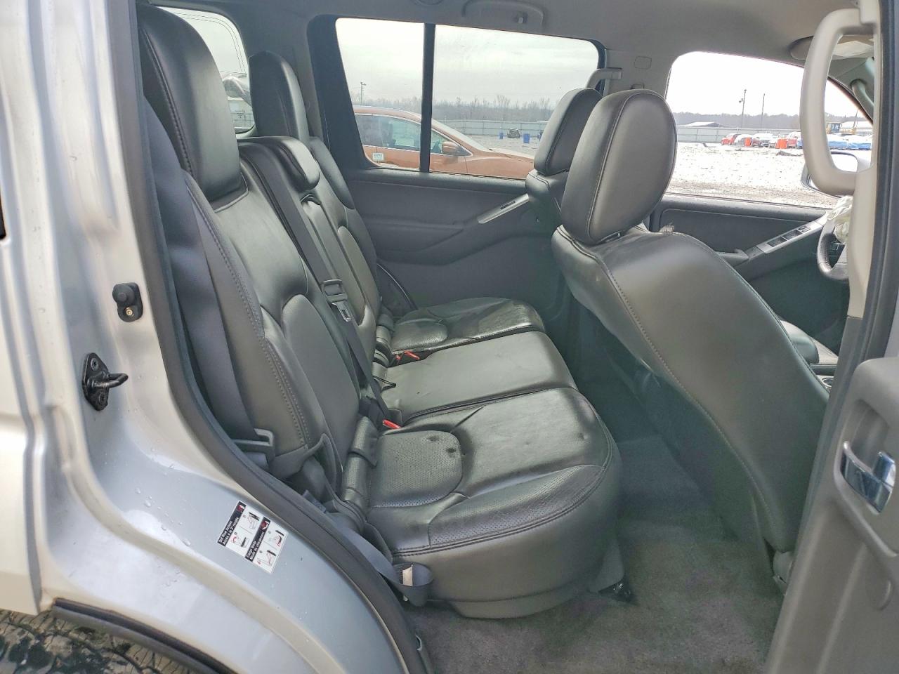 2012 Nissan Pathfinder S Silver vin: 5N1AR1NN7CC631976