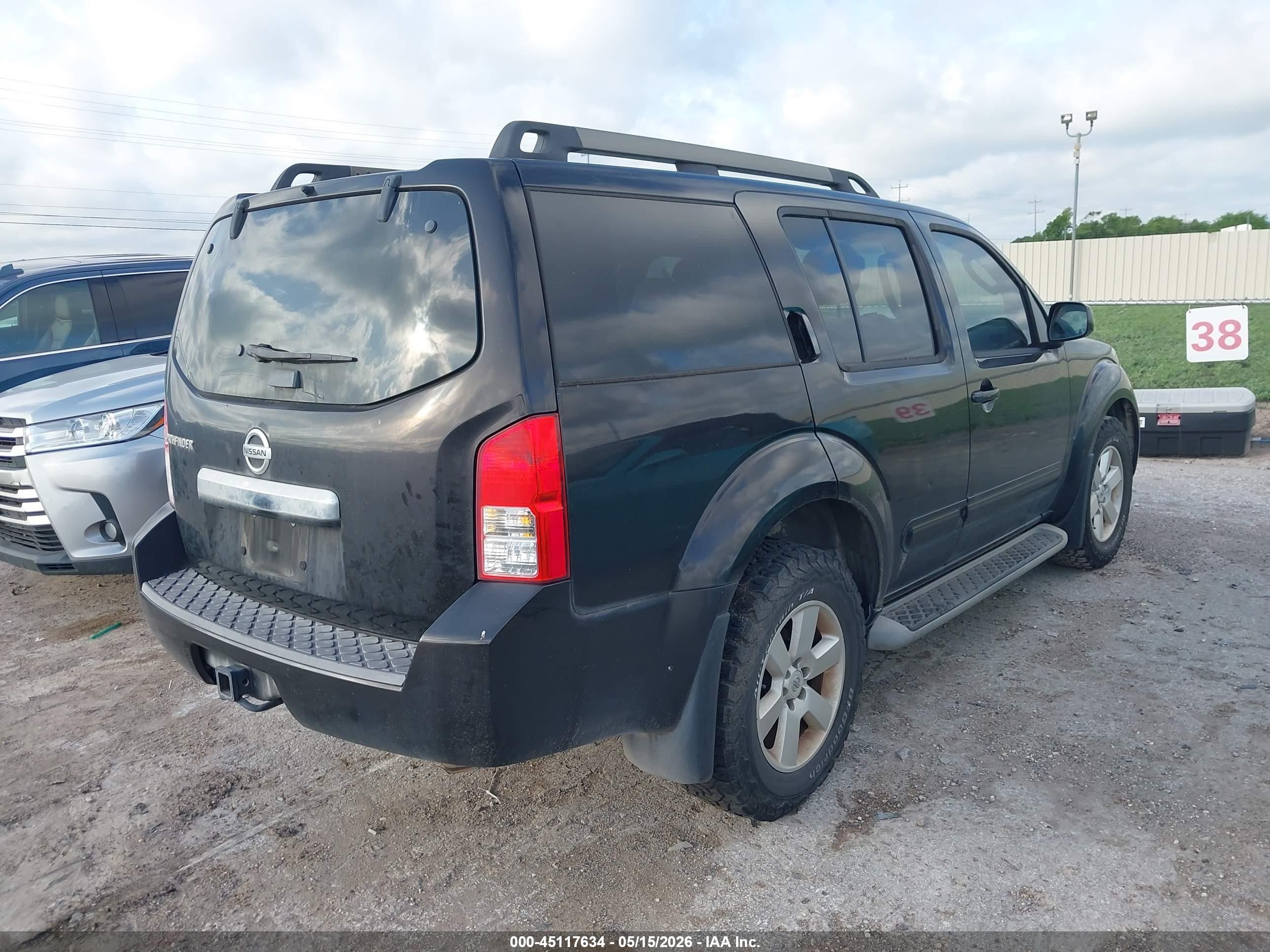 2012 Nissan Pathfinder Sv Black vin: 5N1AR1NN7CC632917
