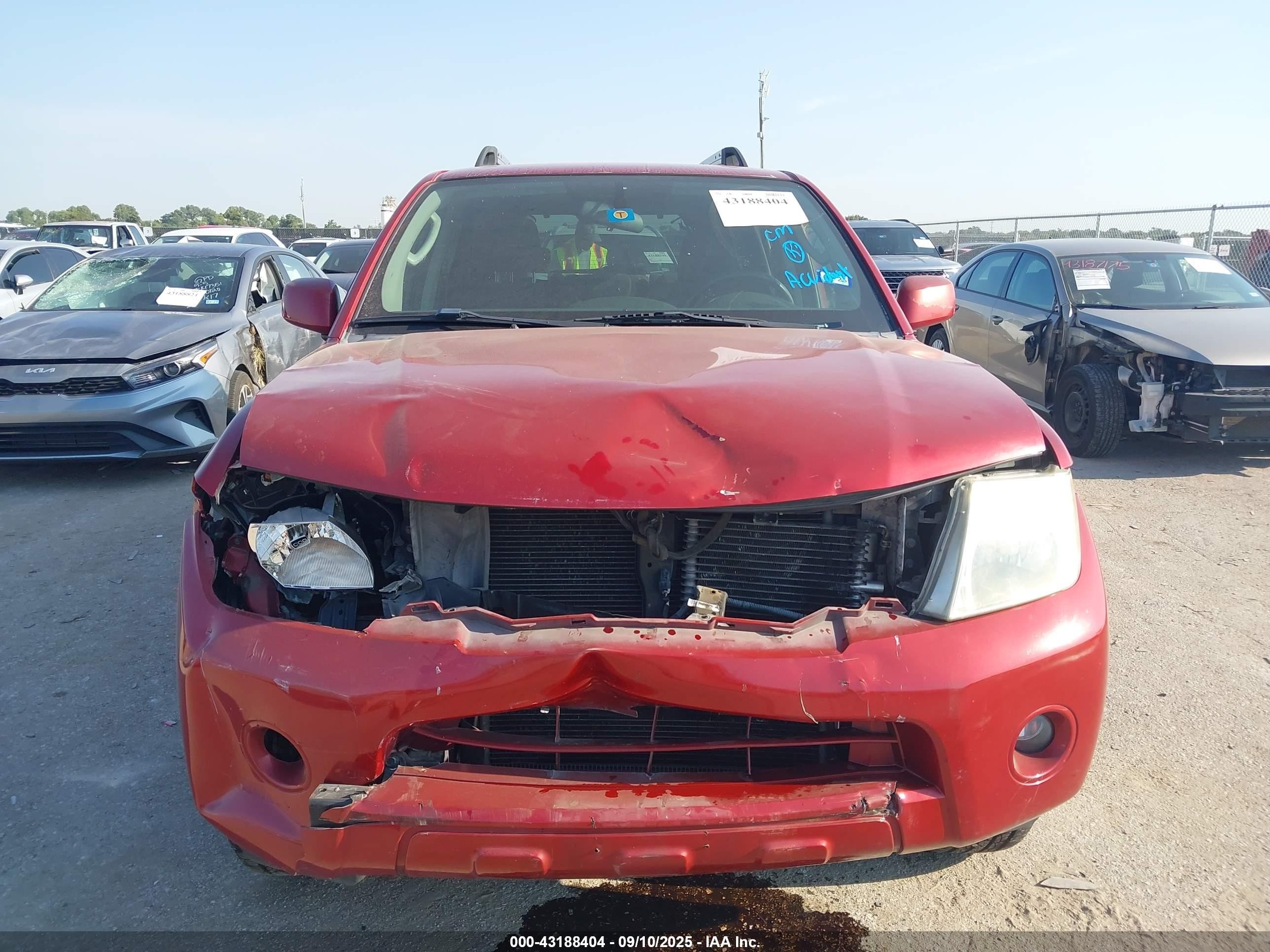 2010 Nissan Pathfinder Se Красный vin: 5N1AR1NN8AC624385