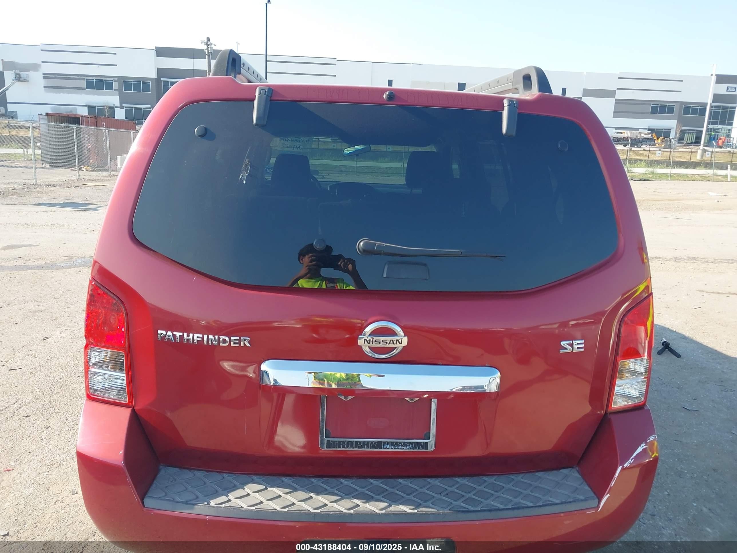 2010 Nissan Pathfinder Se Красный vin: 5N1AR1NN8AC624385