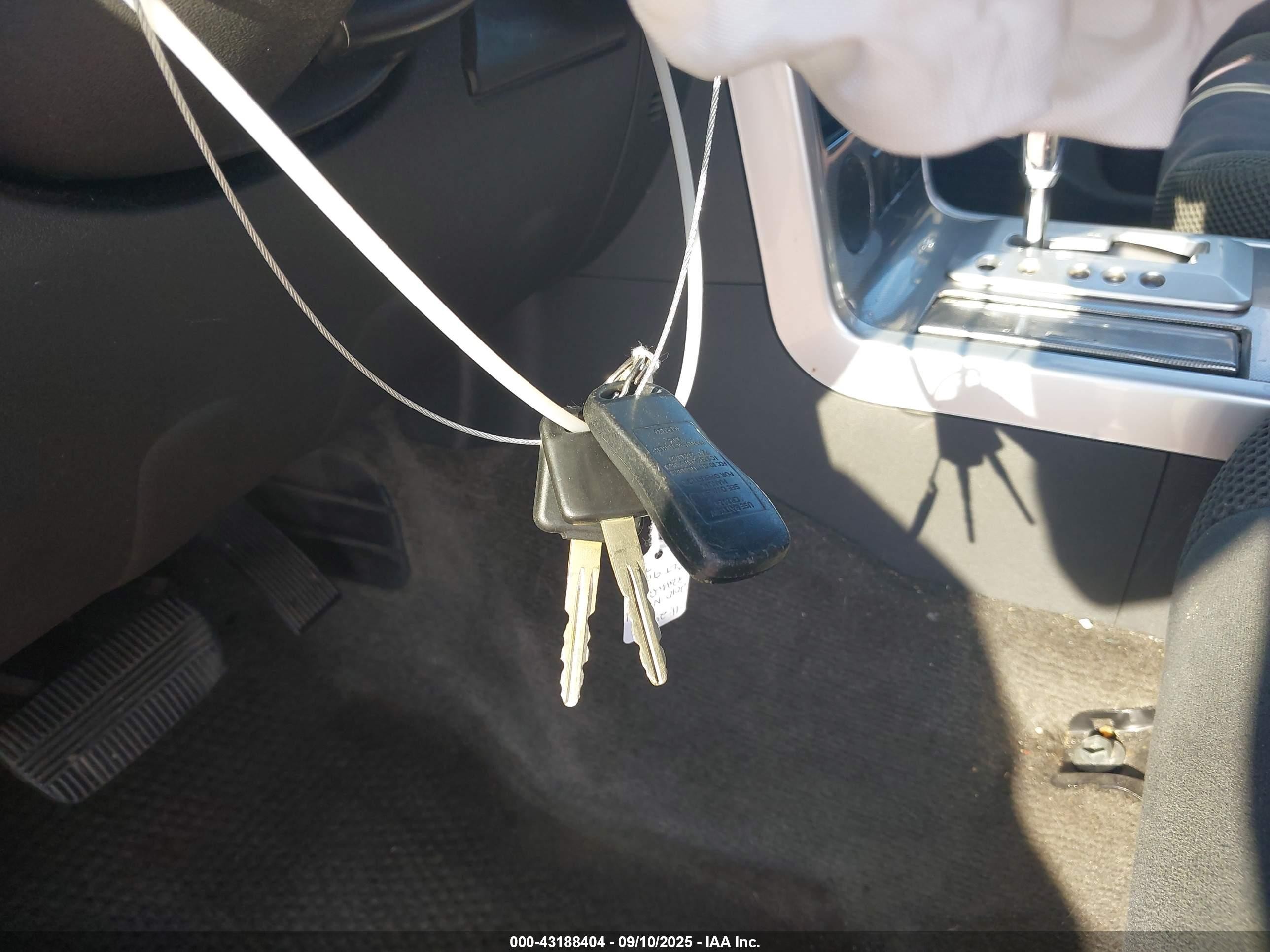 2010 Nissan Pathfinder Se Красный vin: 5N1AR1NN8AC624385