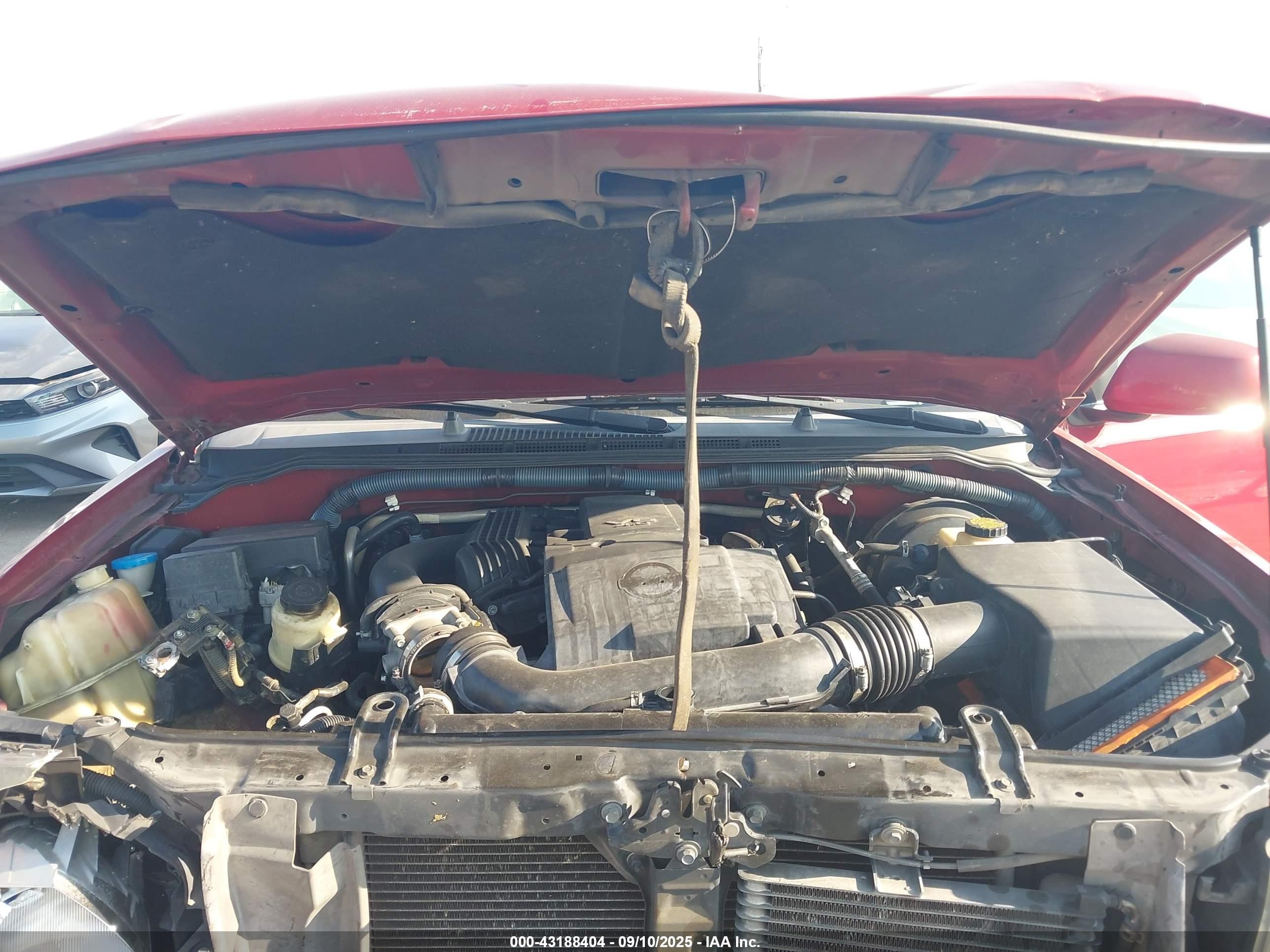 2010 Nissan Pathfinder Se Красный vin: 5N1AR1NN8AC624385