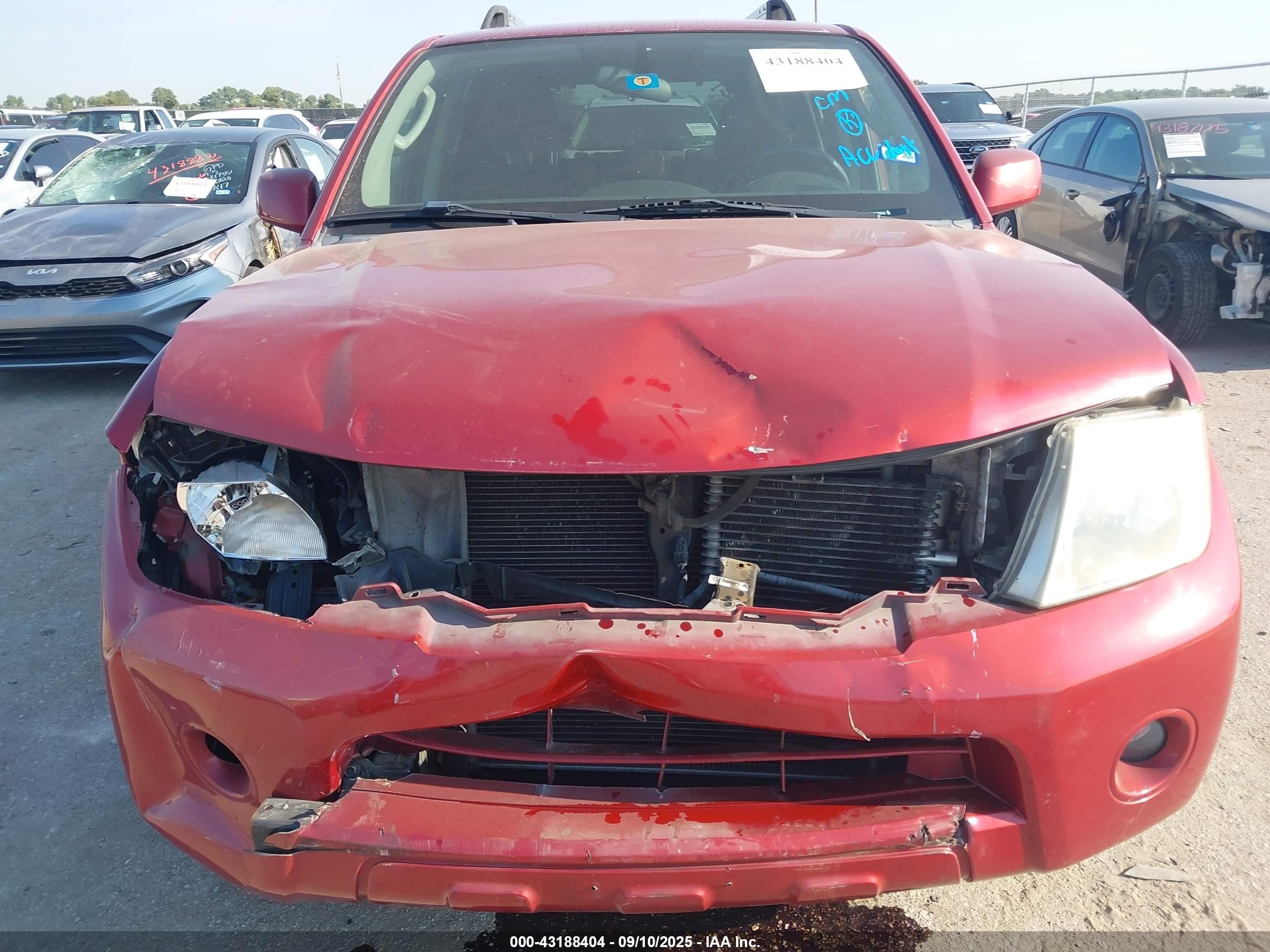 2010 Nissan Pathfinder Se Красный vin: 5N1AR1NN8AC624385