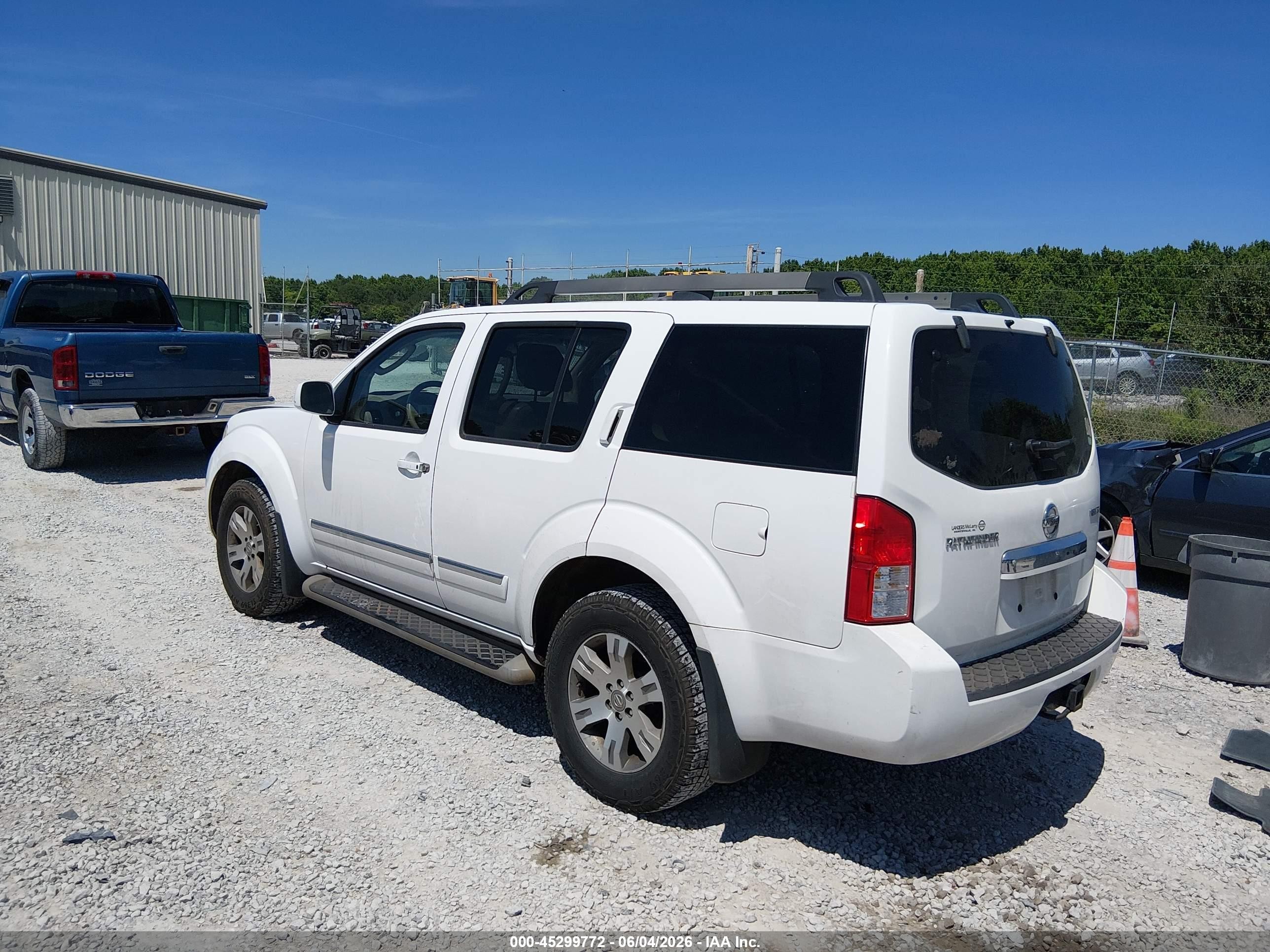 2011 Nissan Pathfinder Silver White vin: 5N1AR1NN8BC625229