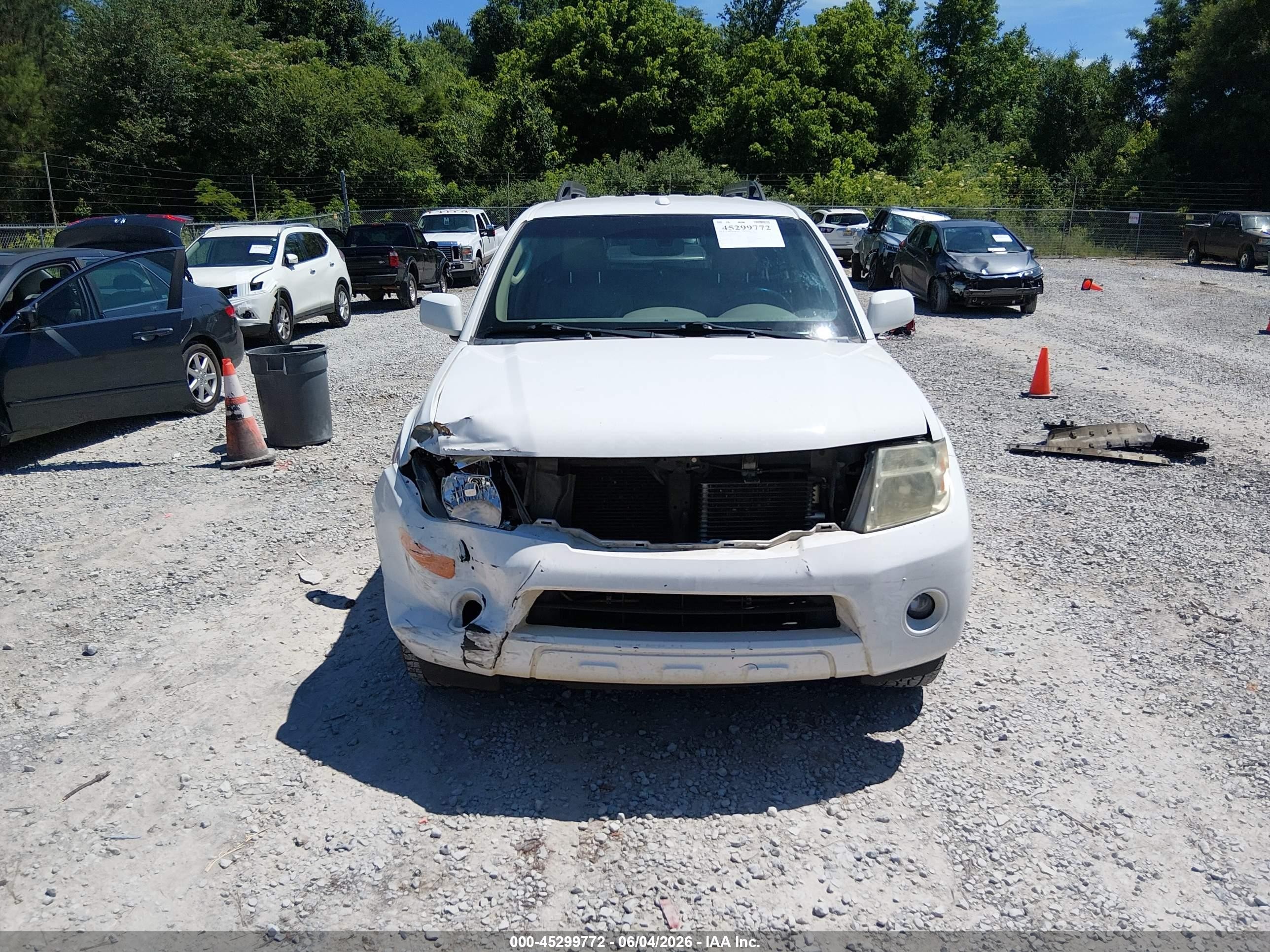 2011 Nissan Pathfinder Silver White vin: 5N1AR1NN8BC625229