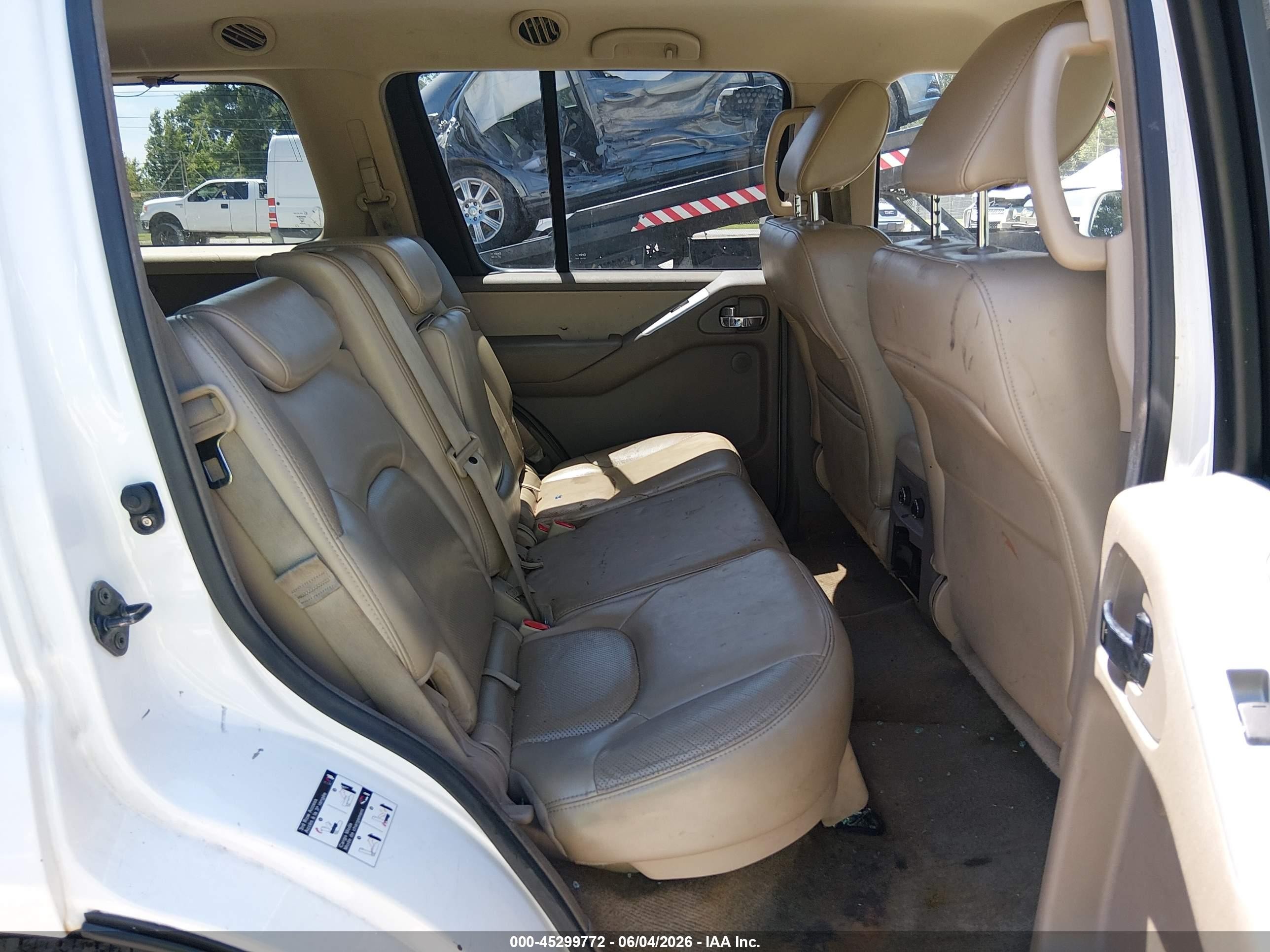 2011 Nissan Pathfinder Silver White vin: 5N1AR1NN8BC625229