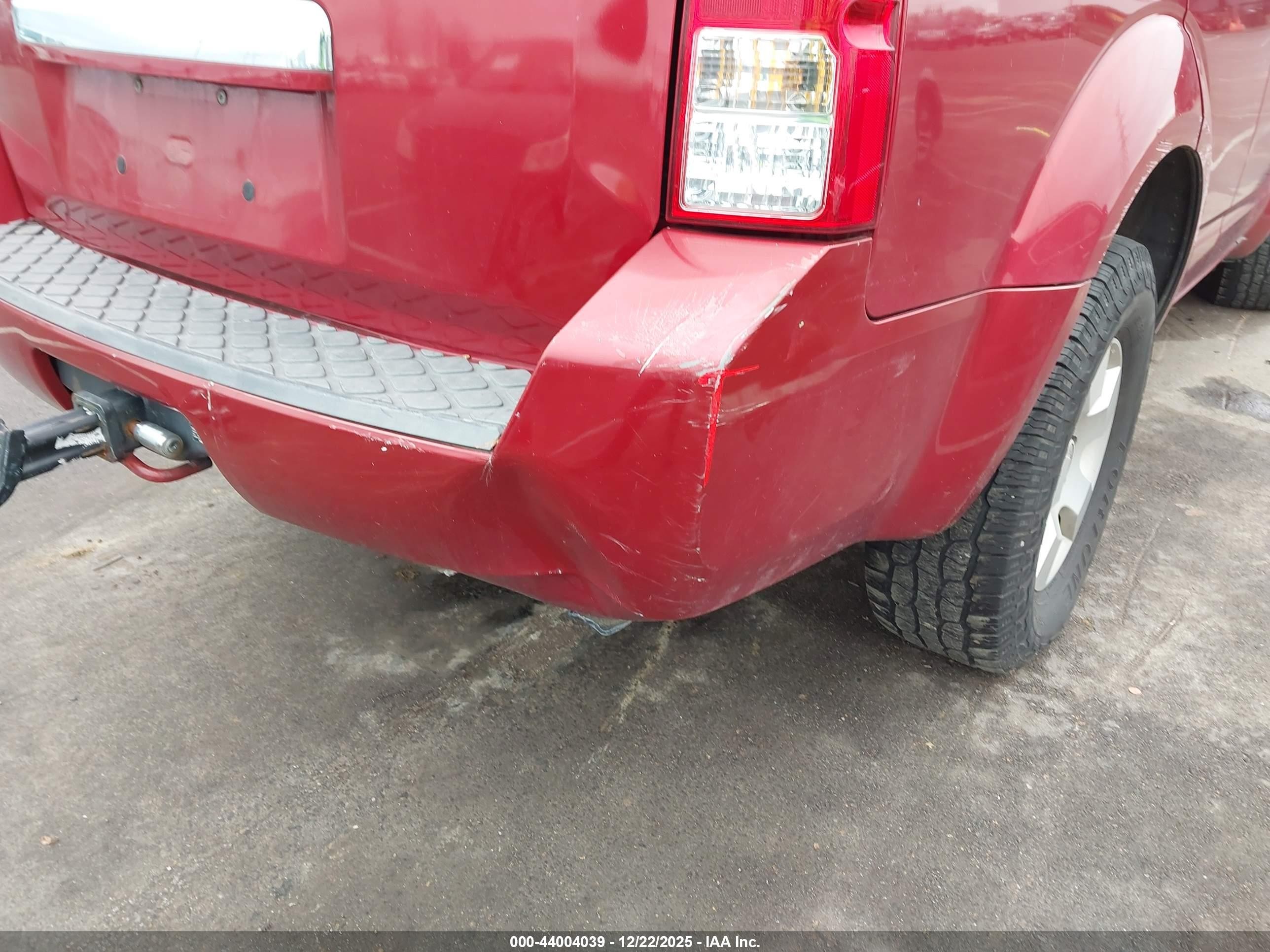 2012 Nissan Pathfinder S Red vin: 5N1AR1NN8CC608531