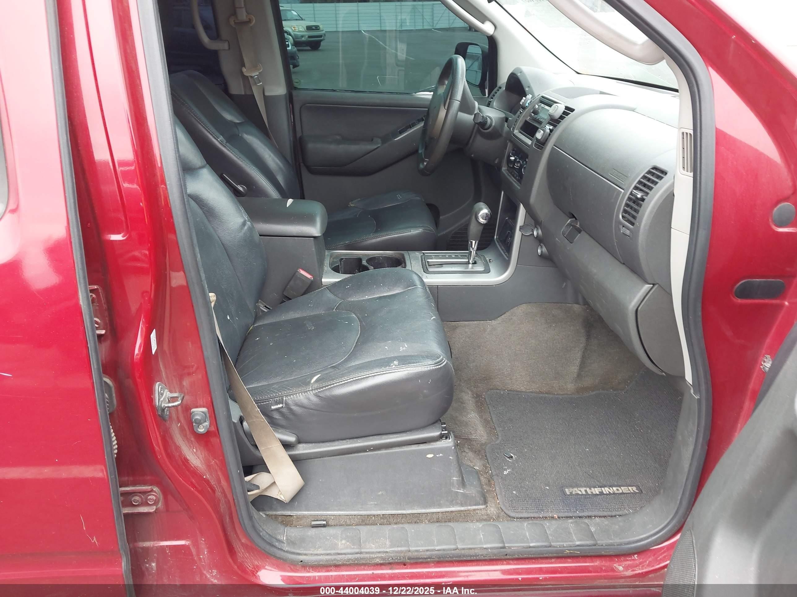 2012 Nissan Pathfinder S Red vin: 5N1AR1NN8CC608531