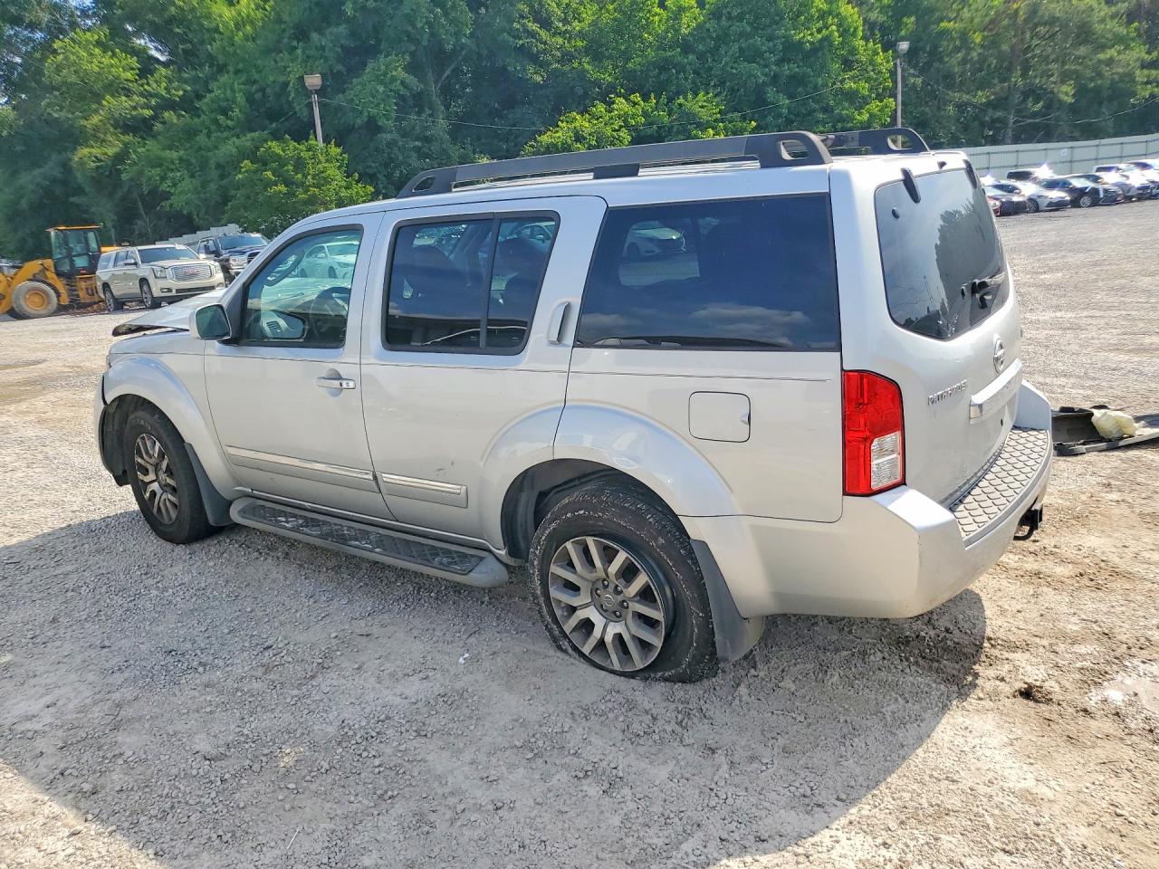 2012 Nissan Pathfinder S Silver vin: 5N1AR1NN8CC636152