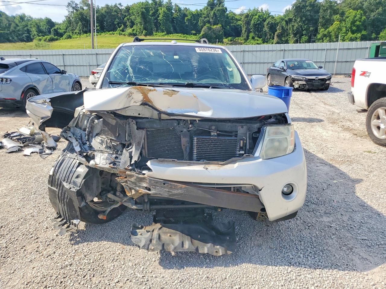 2012 Nissan Pathfinder S Silver vin: 5N1AR1NN8CC636152