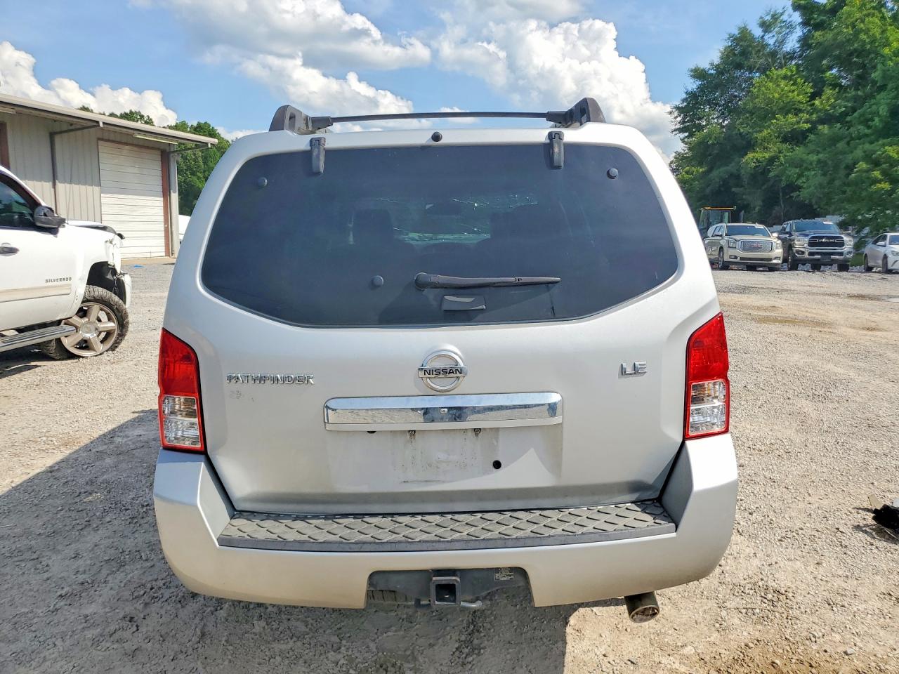 2012 Nissan Pathfinder S Silver vin: 5N1AR1NN8CC636152