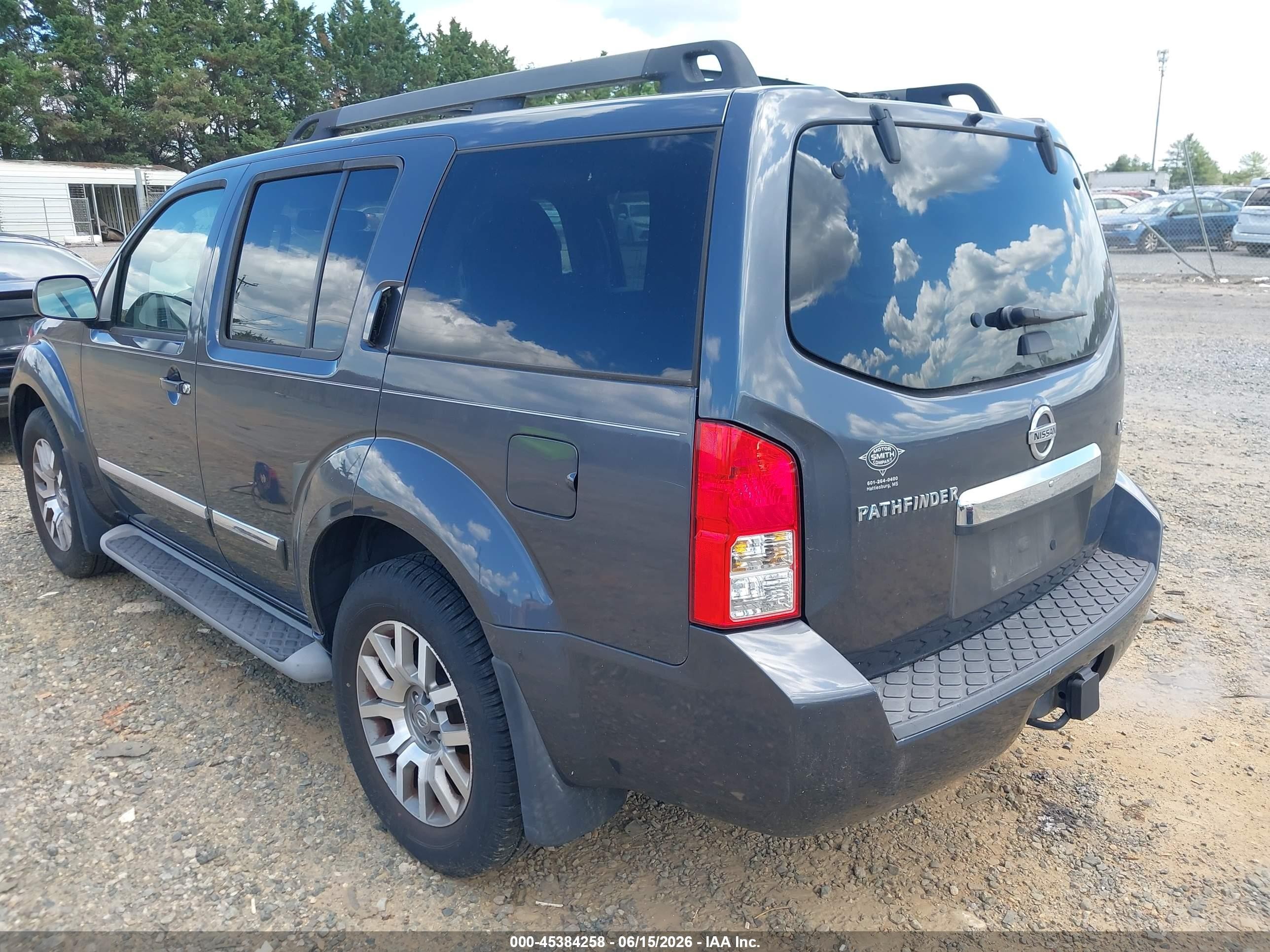 2012 Nissan Pathfinder Le Gray vin: 5N1AR1NN8CC640671