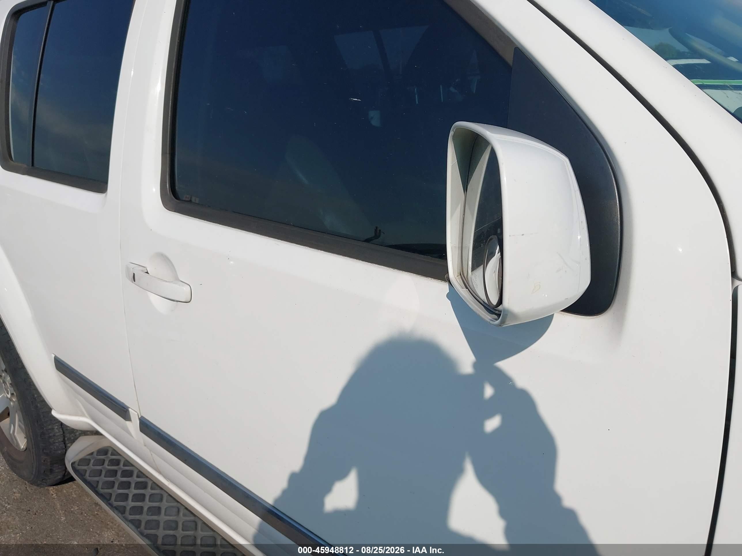 2011 Nissan Pathfinder Silver White vin: 5N1AR1NN9BC610481
