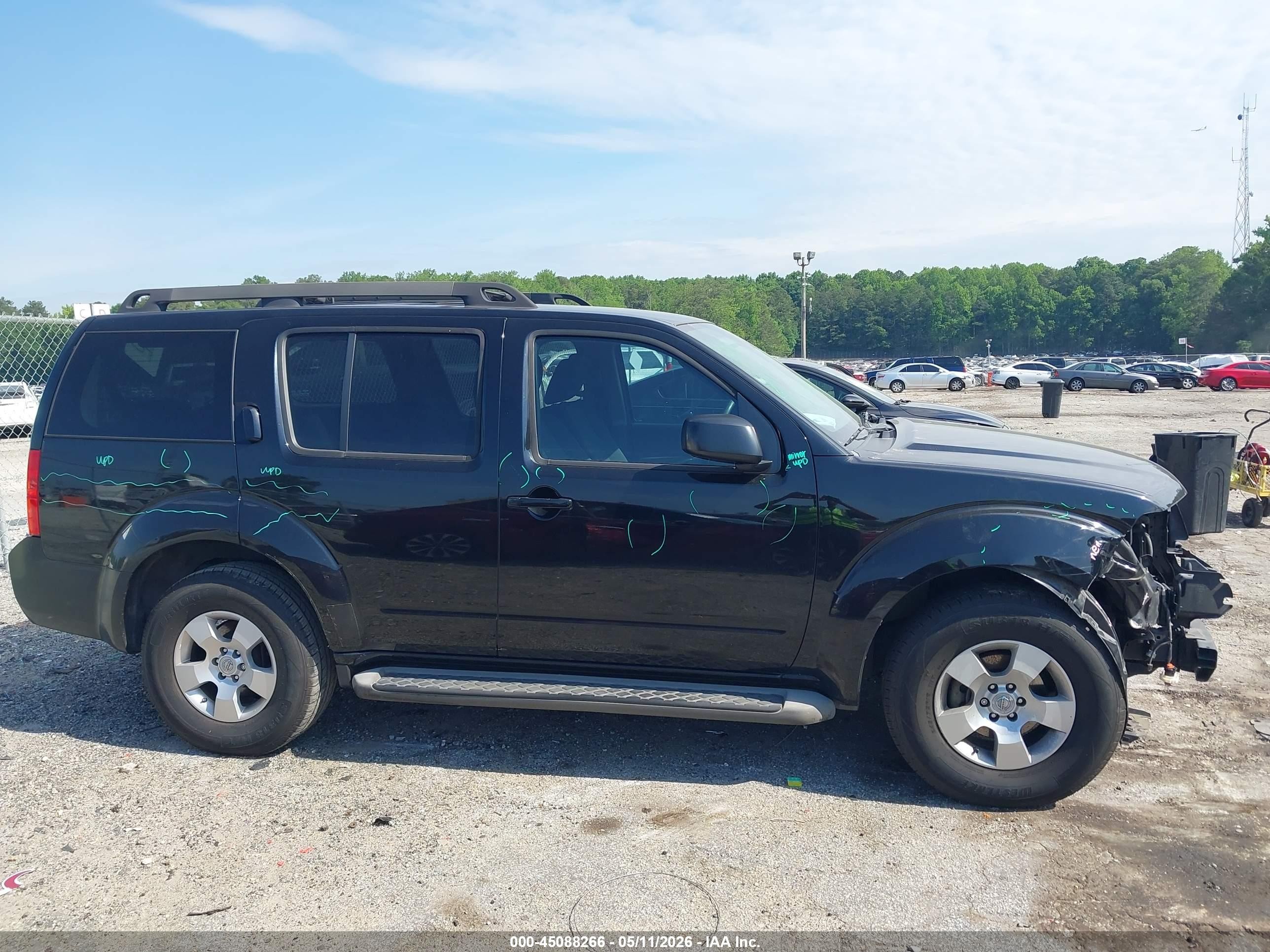 2011 Nissan Pathfinder S Черный vin: 5N1AR1NN9BC620234