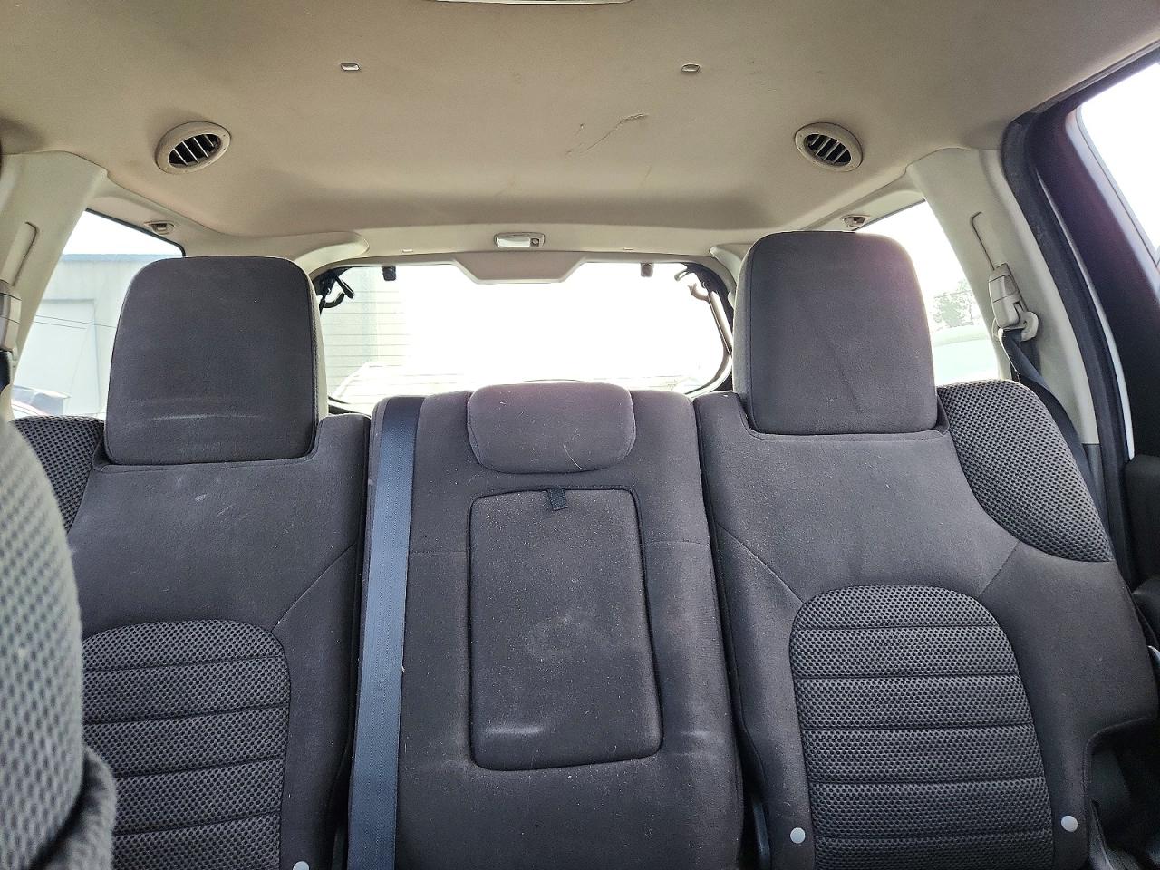 2012 Nissan Pathfinder S Silver vin: 5N1AR1NN9CC611700