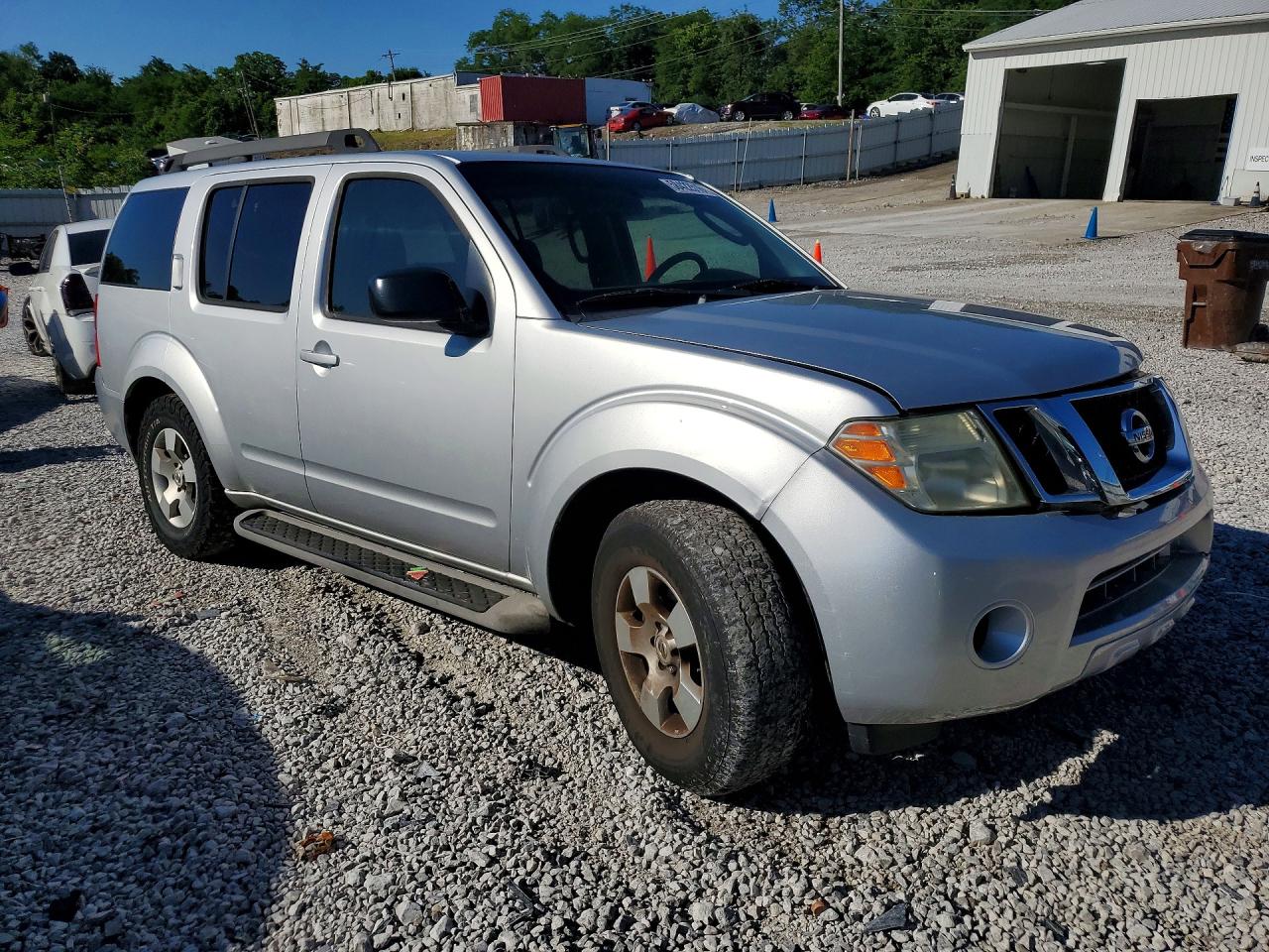 2011 Nissan Pathfinder S Silver vin: 5N1AR1NNXBC603572