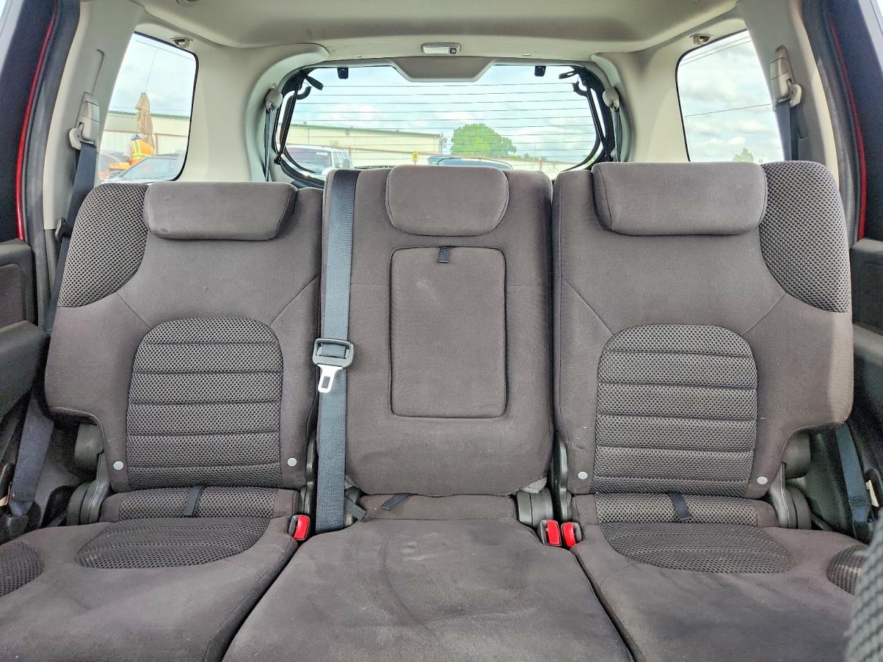 2011 Nissan Pathfinder S Red vin: 5N1AR1NNXBC604169