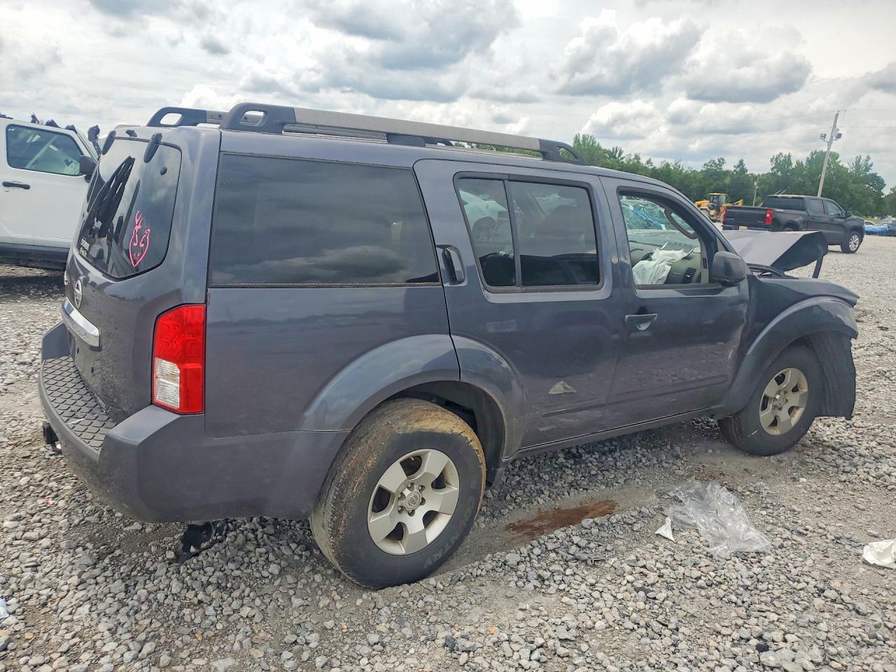 2011 Nissan Pathfinder S Charcoal vin: 5N1AR1NNXBC624356