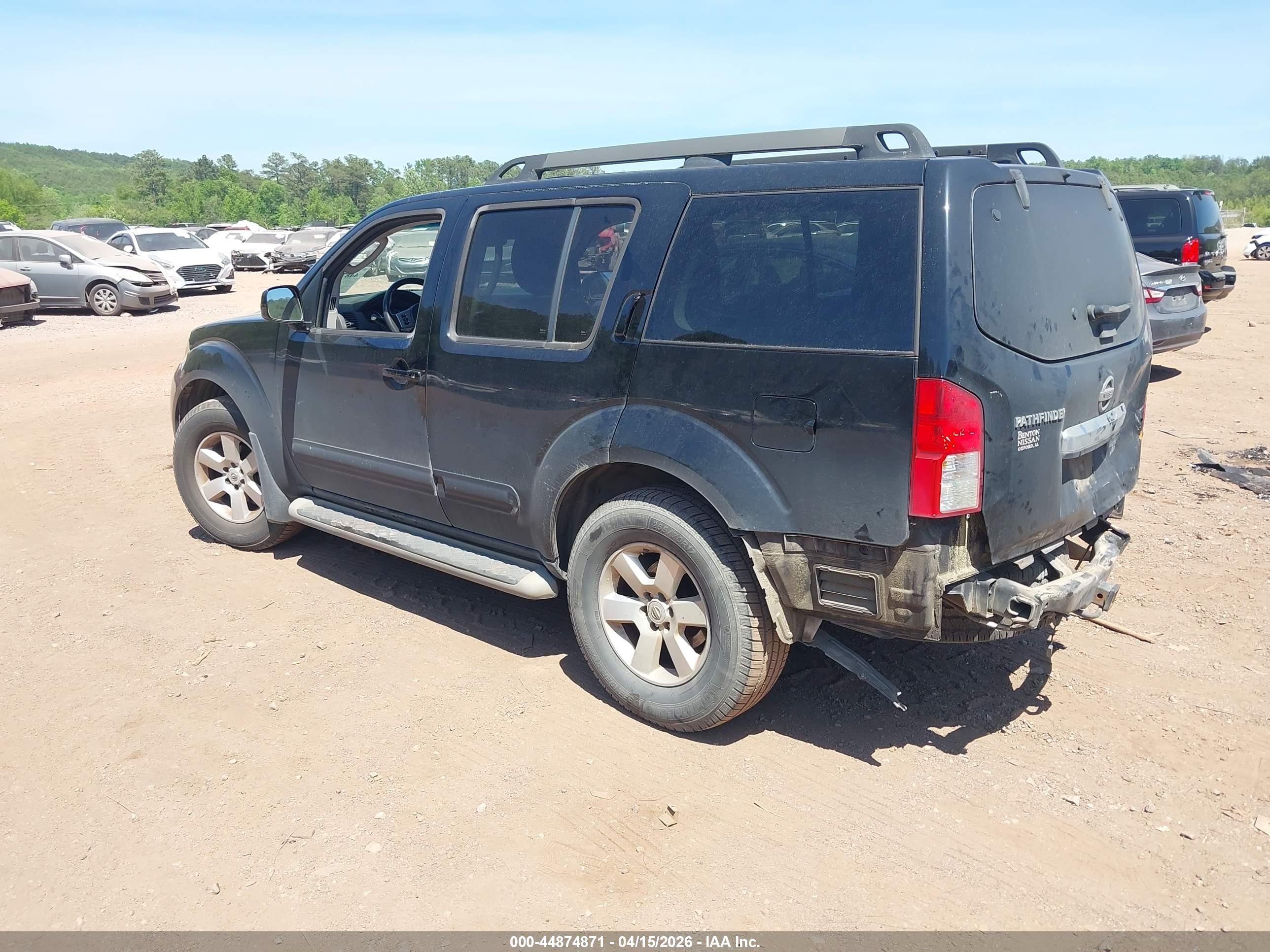 2011 Nissan Pathfinder Sv Black vin: 5N1AR1NNXBC632229