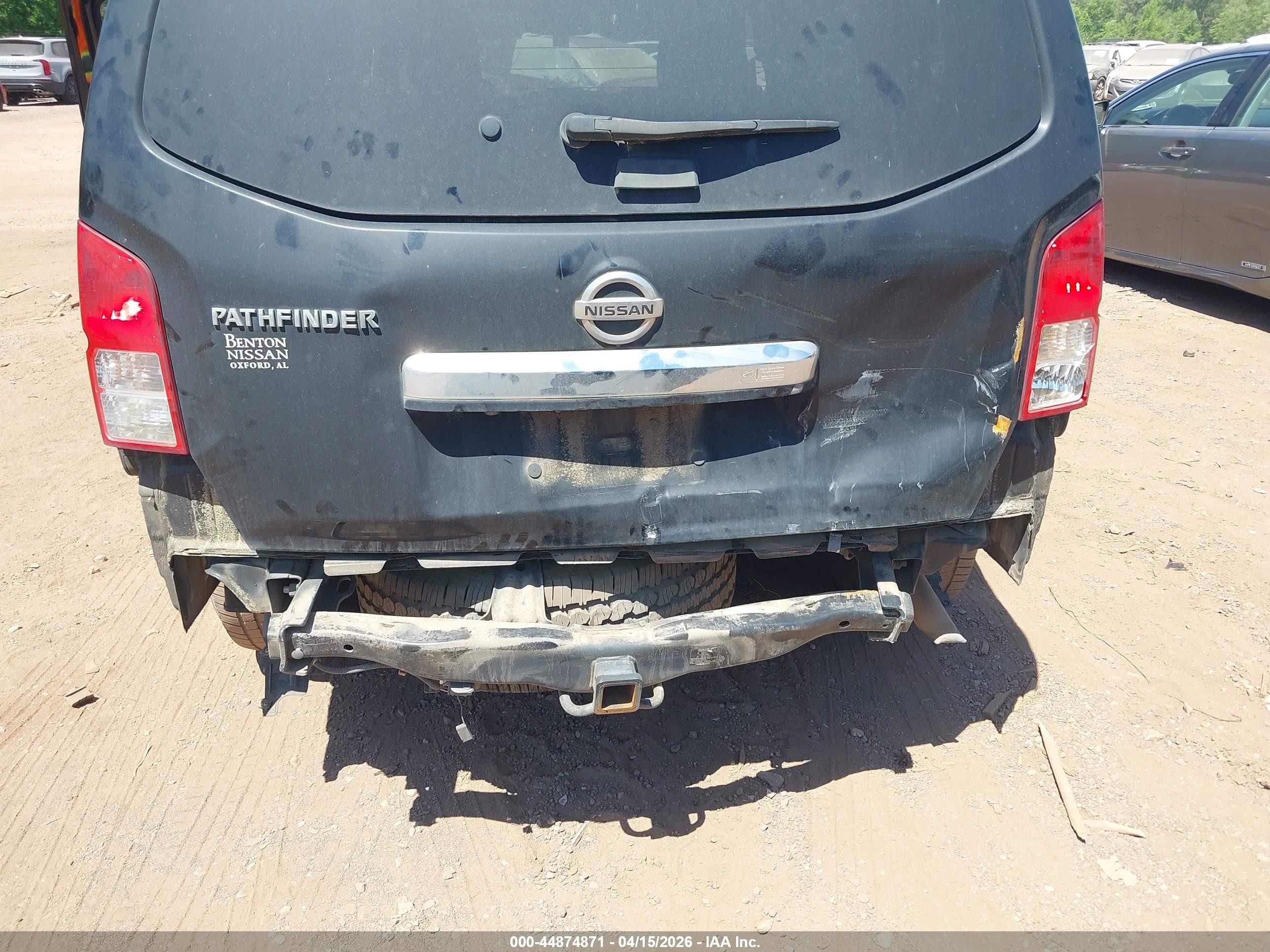 2011 Nissan Pathfinder Sv Black vin: 5N1AR1NNXBC632229