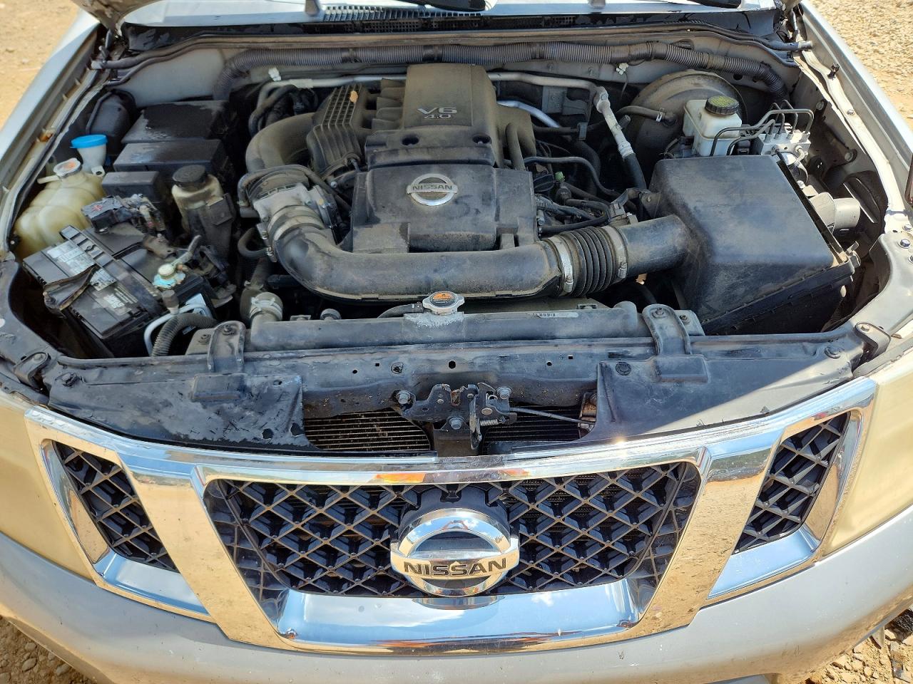 2012 Nissan Pathfinder S/le/se Silver vin: 5N1AR1NNXCC622673