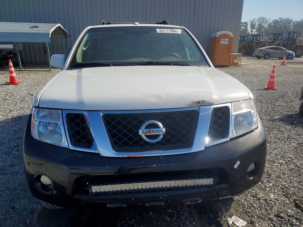 2012 Nissan Pathfinder S White vin: 5N1AR1NNXCC626108