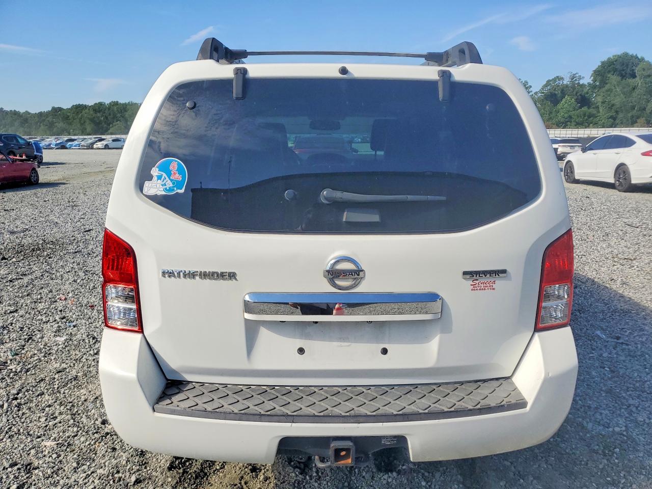 2012 Nissan Pathfinder S White vin: 5N1AR1NNXCC626108