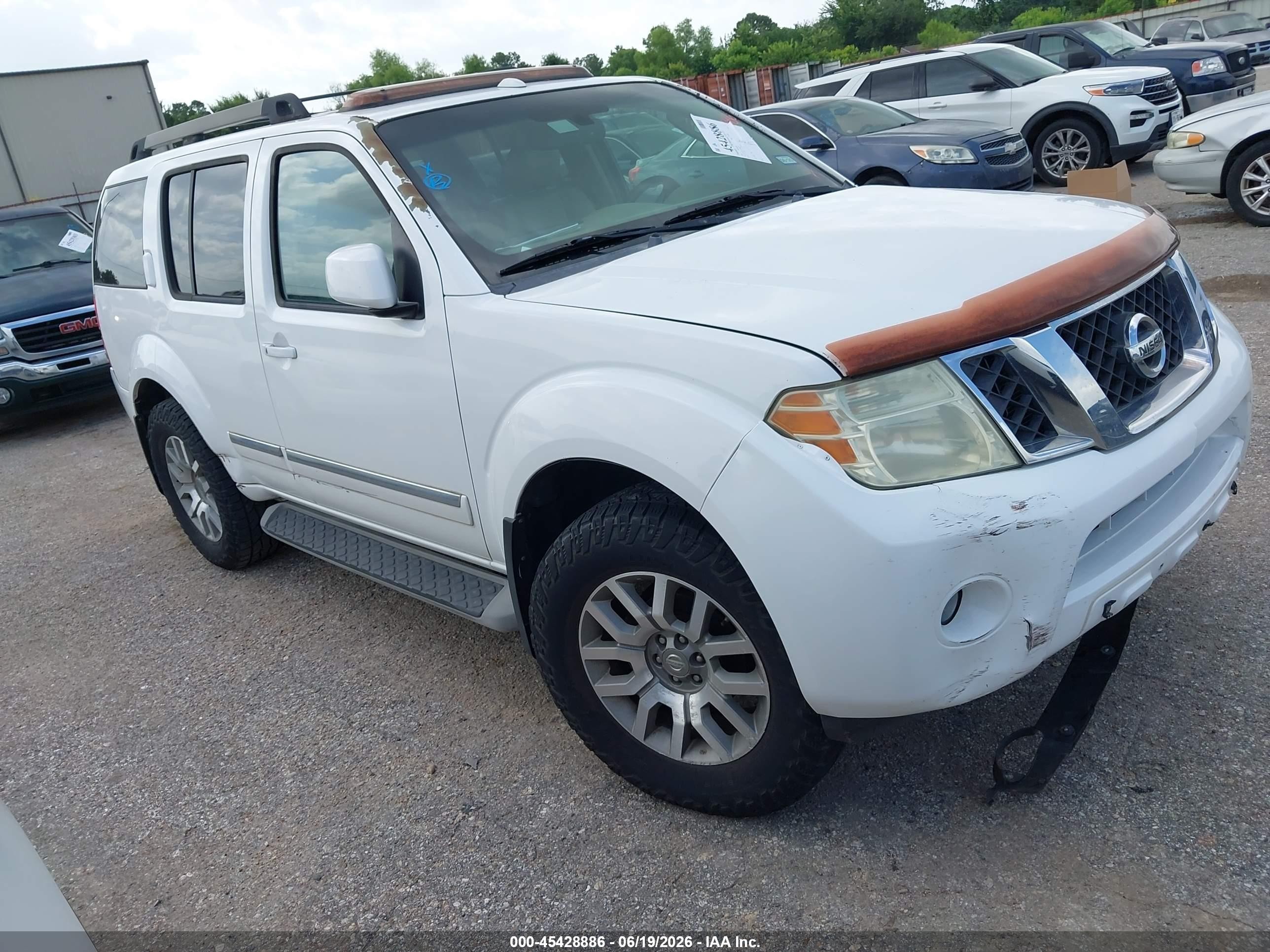 2010 Nissan Pathfinder Le White vin: 5N1AR1NNZAC616052