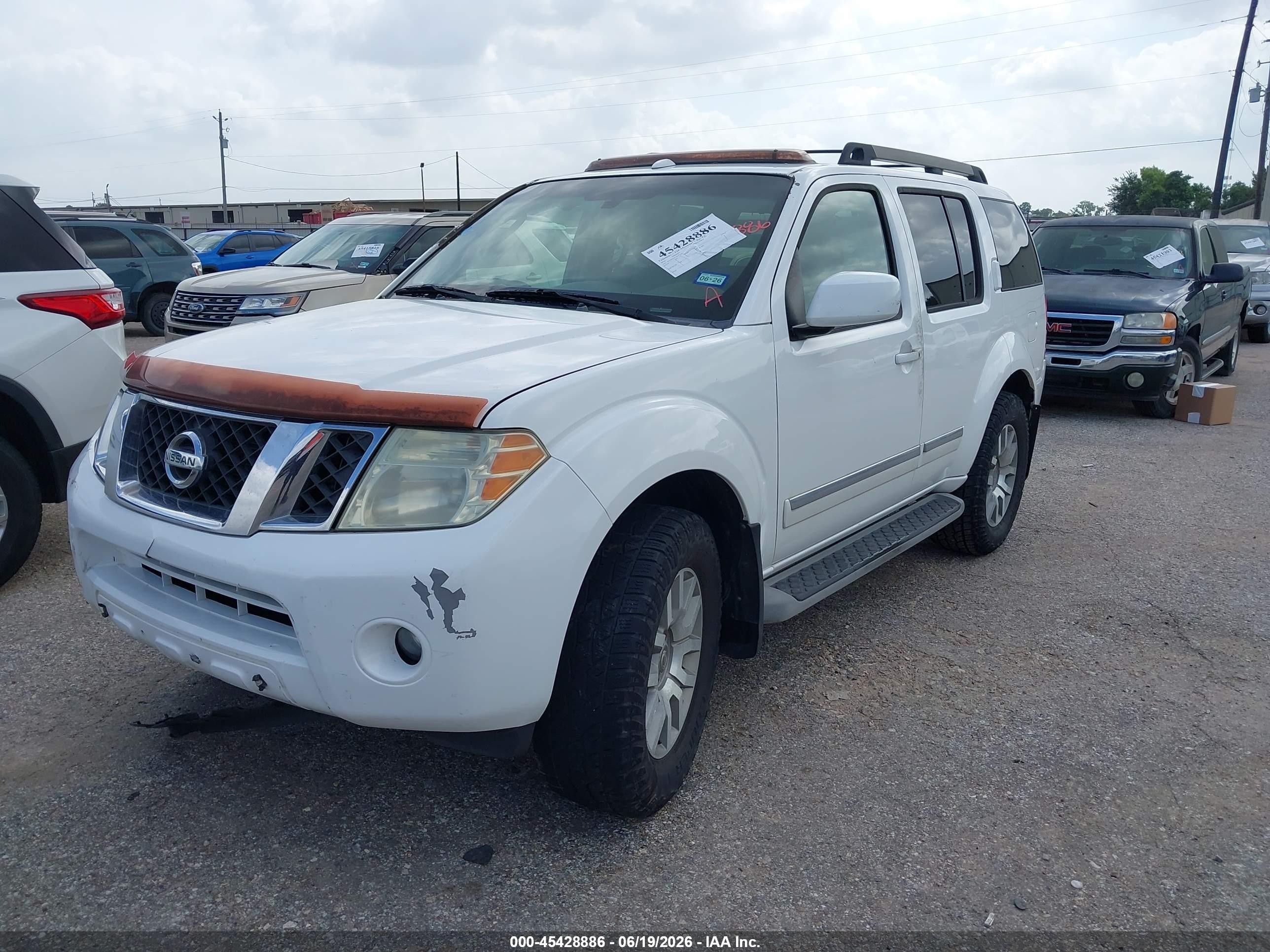 2010 Nissan Pathfinder Le White vin: 5N1AR1NNZAC616052