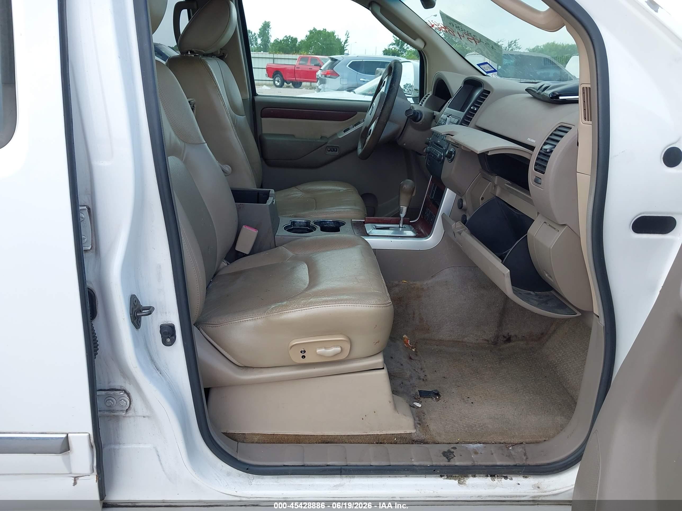 2010 Nissan Pathfinder Le White vin: 5N1AR1NNZAC616052