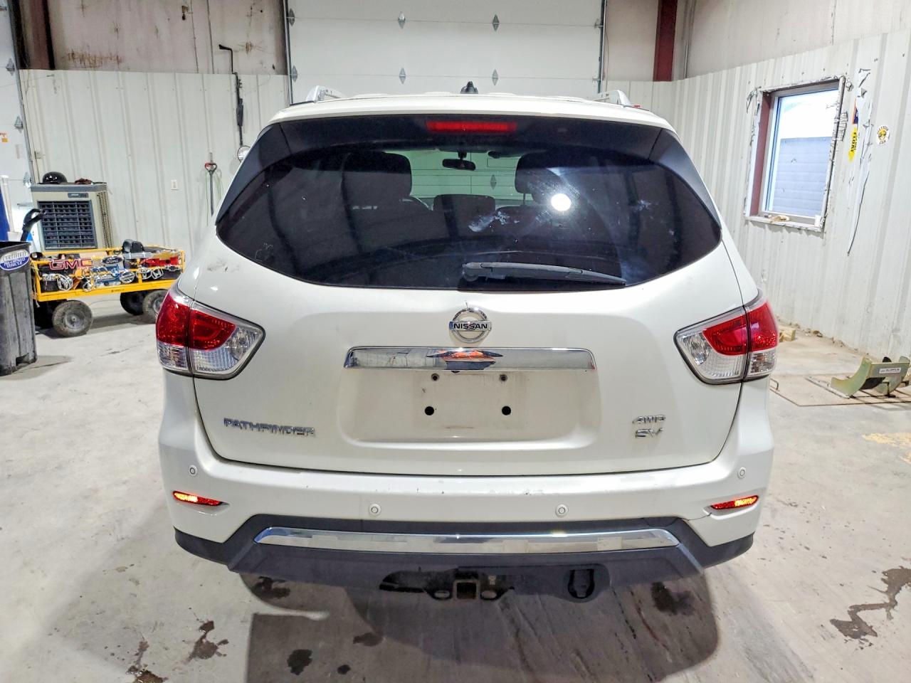 2013 Nissan Pathfinder S White vin: 5N1AR2MM0DC600875