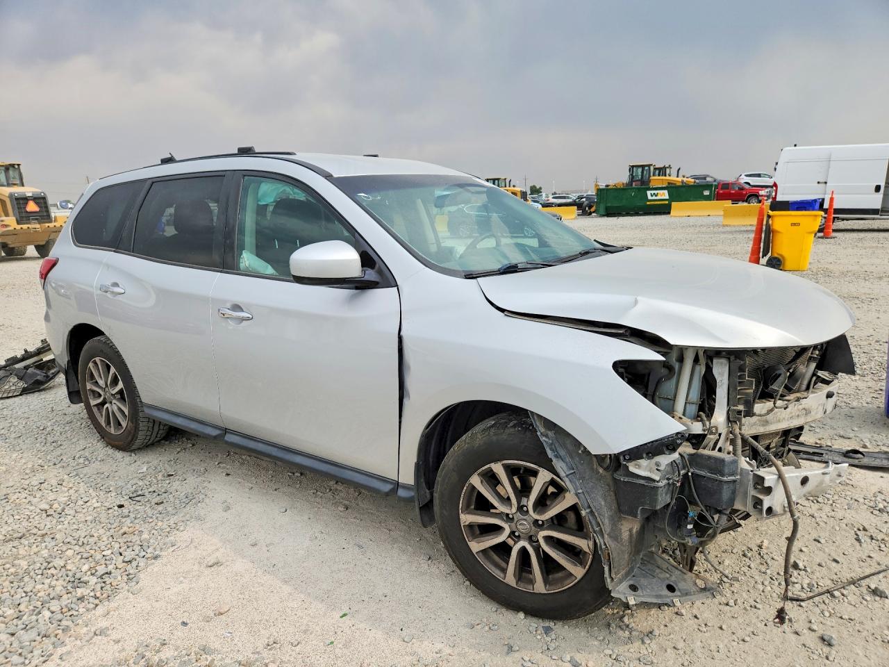 2013 Nissan Pathfinder S Silver vin: 5N1AR2MM0DC617983