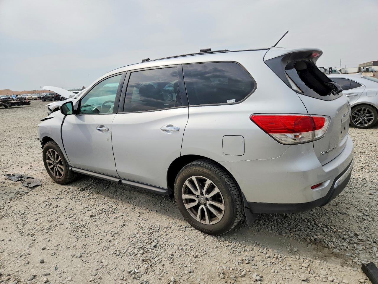 2013 Nissan Pathfinder S Silver vin: 5N1AR2MM0DC617983