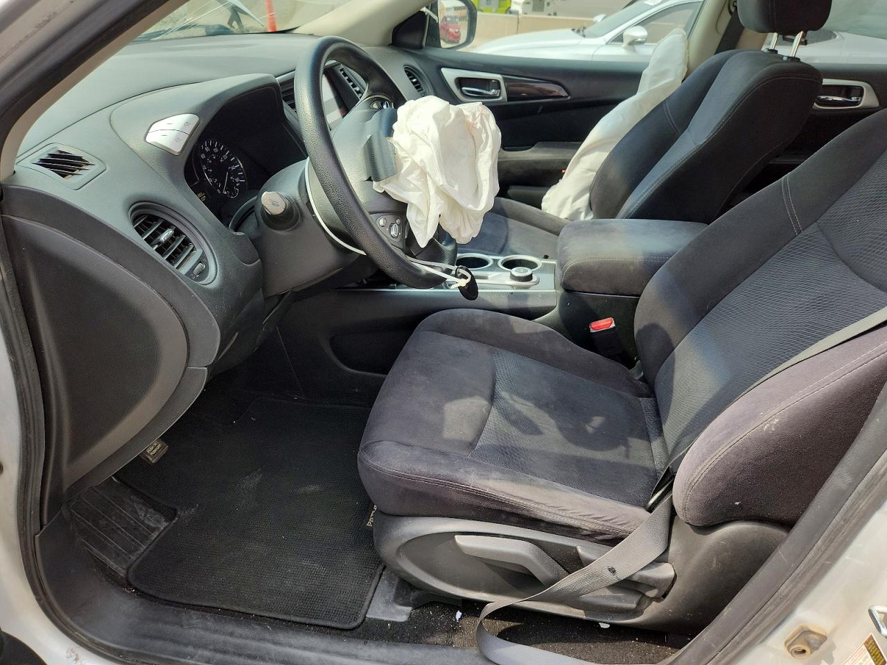 2013 Nissan Pathfinder S Silver vin: 5N1AR2MM0DC617983
