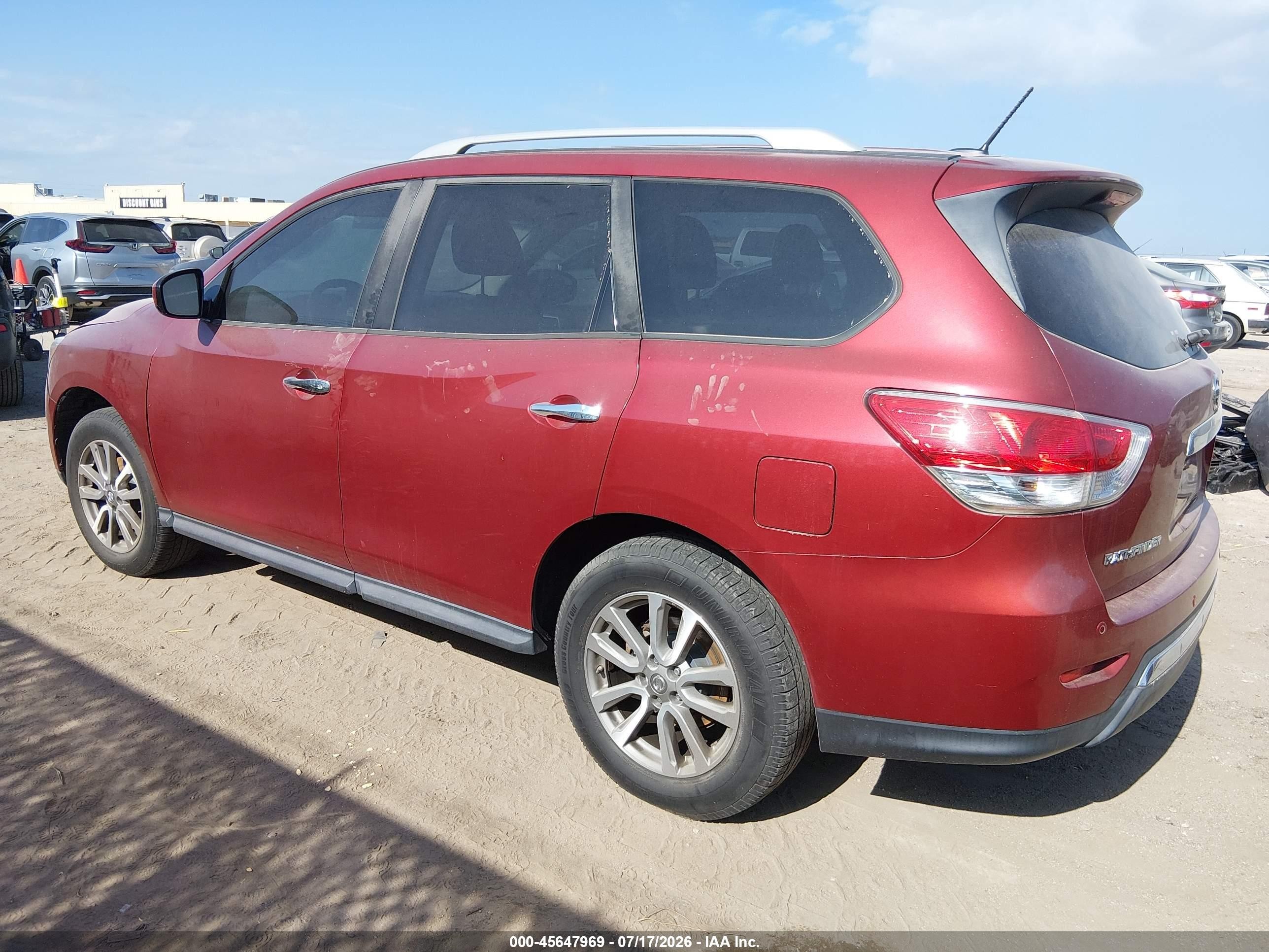 2013 Nissan Pathfinder Sv Красный vin: 5N1AR2MM0DC638722