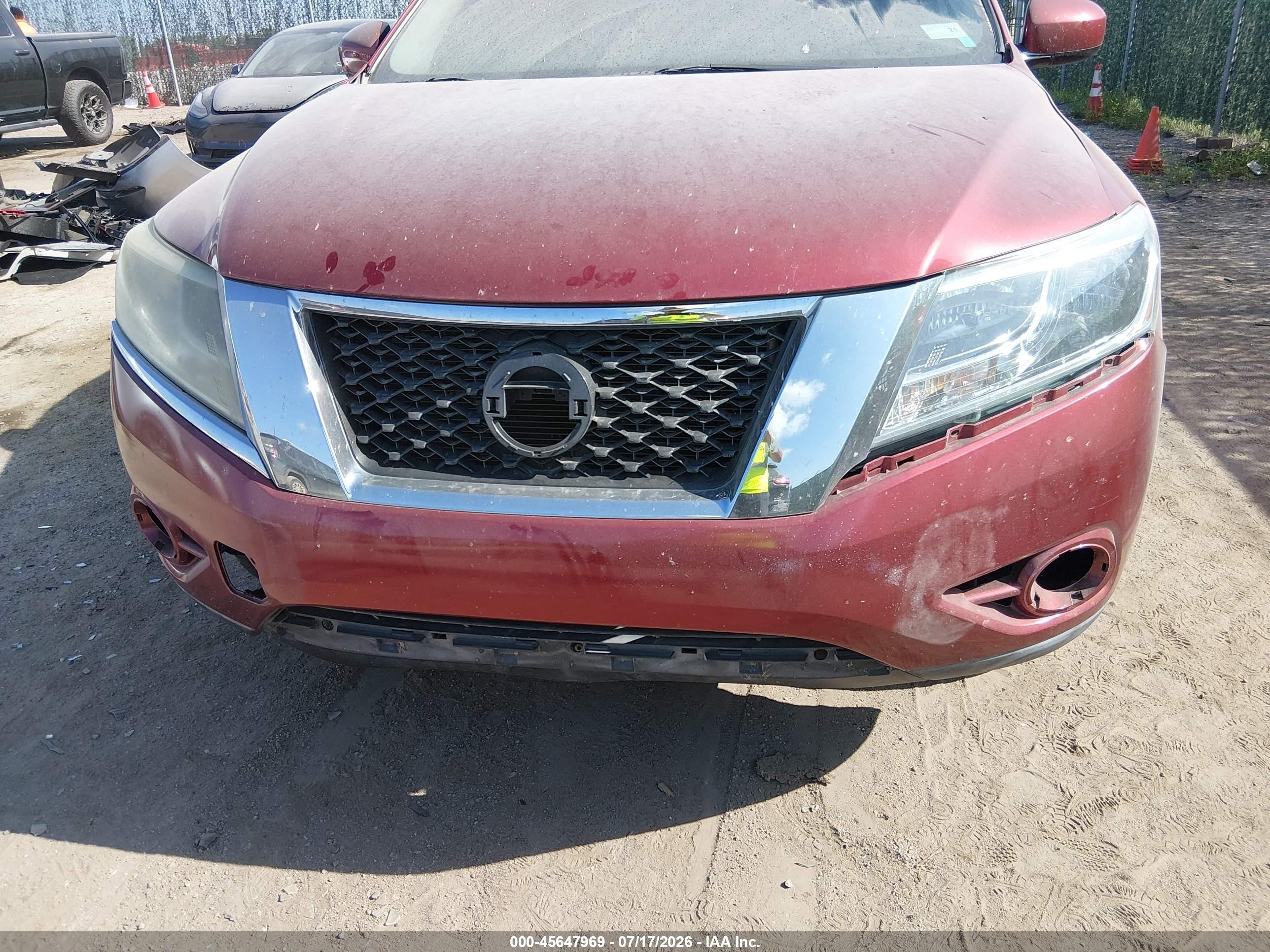 2013 Nissan Pathfinder Sv Красный vin: 5N1AR2MM0DC638722
