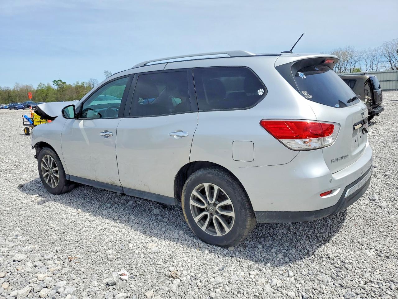 2013 Nissan Pathfinder S Silver vin: 5N1AR2MM0DC646531