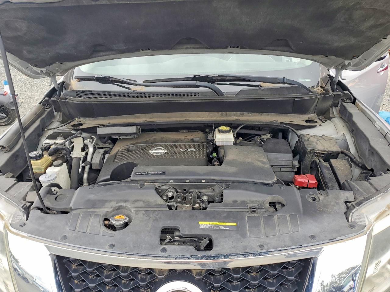 2013 Nissan Pathfinder S Silver vin: 5N1AR2MM0DC667752